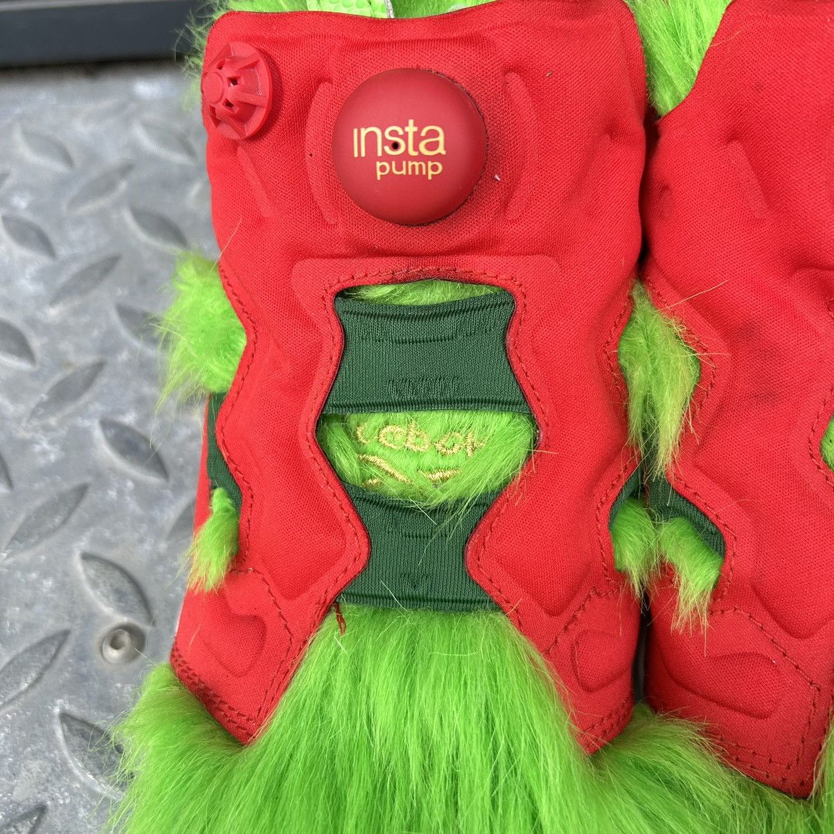 Reebok Reebok x grinch fury Size US 7.5 / IT 37.5 - 12 Thumbnail