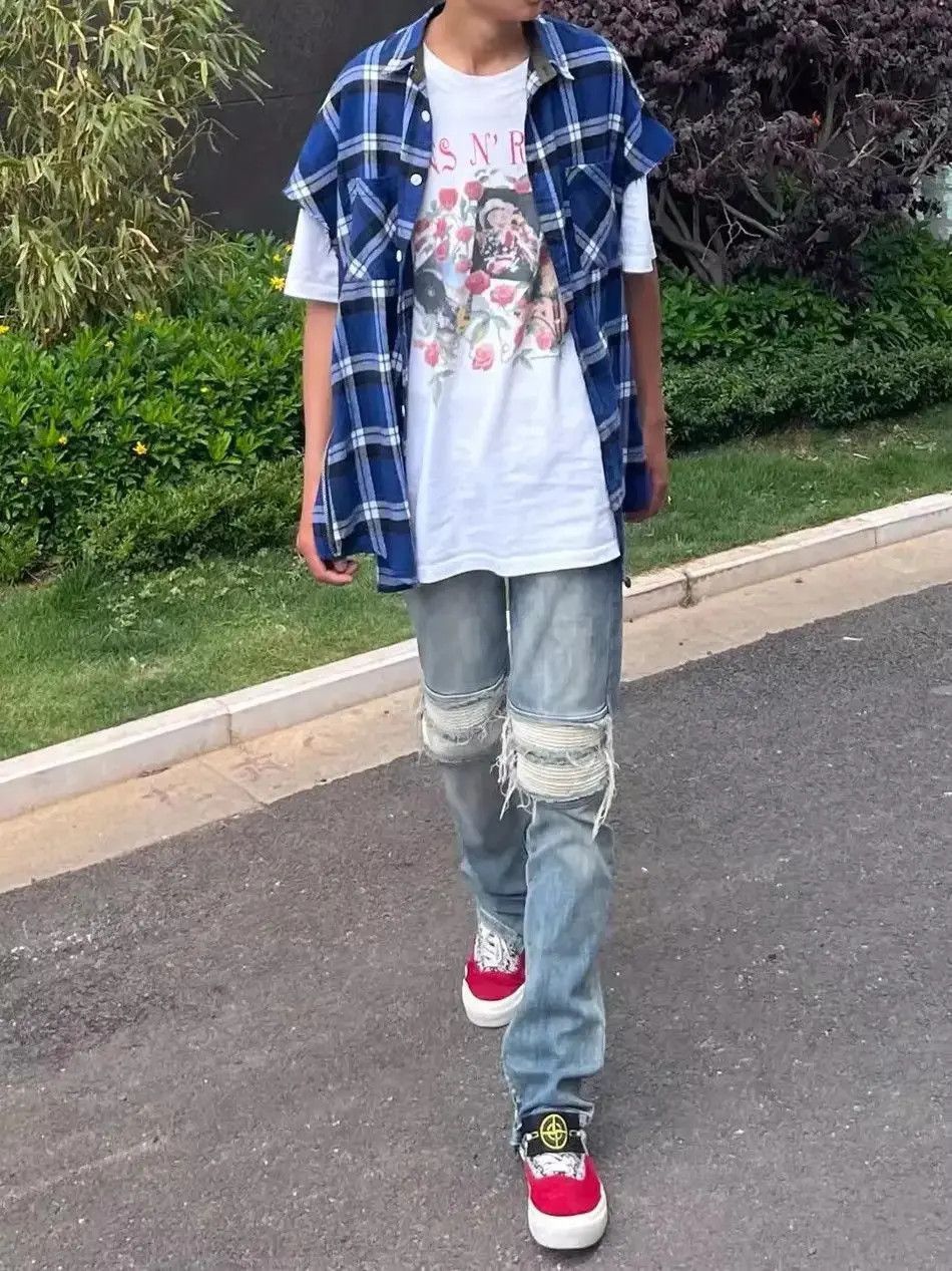 Japanese Brand Retro loose fitting straight leg distressed jeans Size US 32 / EU 48 - 3 Thumbnail