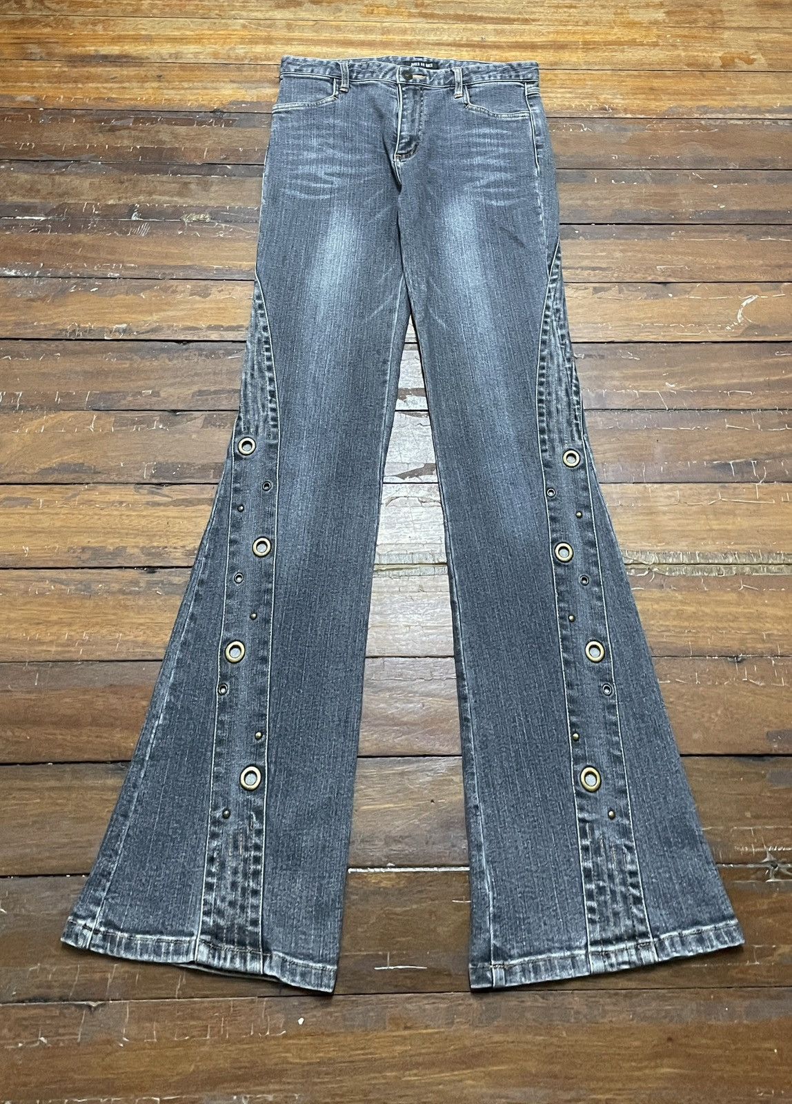 Le Grande Bleu (L.G.B.) Rare Vintage Japanese Brand Jouer Du Rock Flared Jeans 2000s Size US 29 - 1 Thumbnail