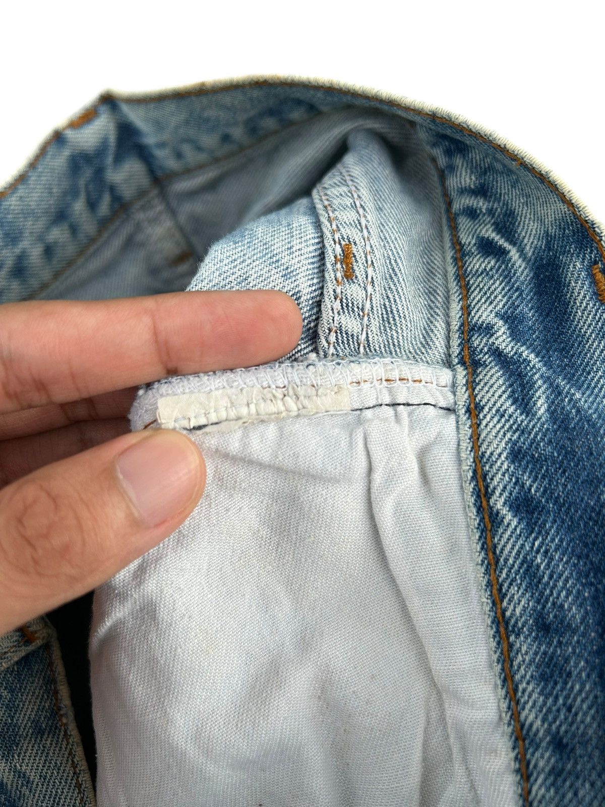 Levi's Vintage Clothing 80's THRASHED Levi's 555 Reconstructed Repair Denim Size US 30 / EU 46 - 11 Thumbnail