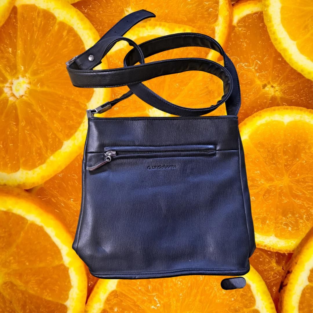 Liz Claiborne Liz Claiborne Navy Cross Body Bag / Shoulder Purse Size ONE SIZE - 1 Thumbnail