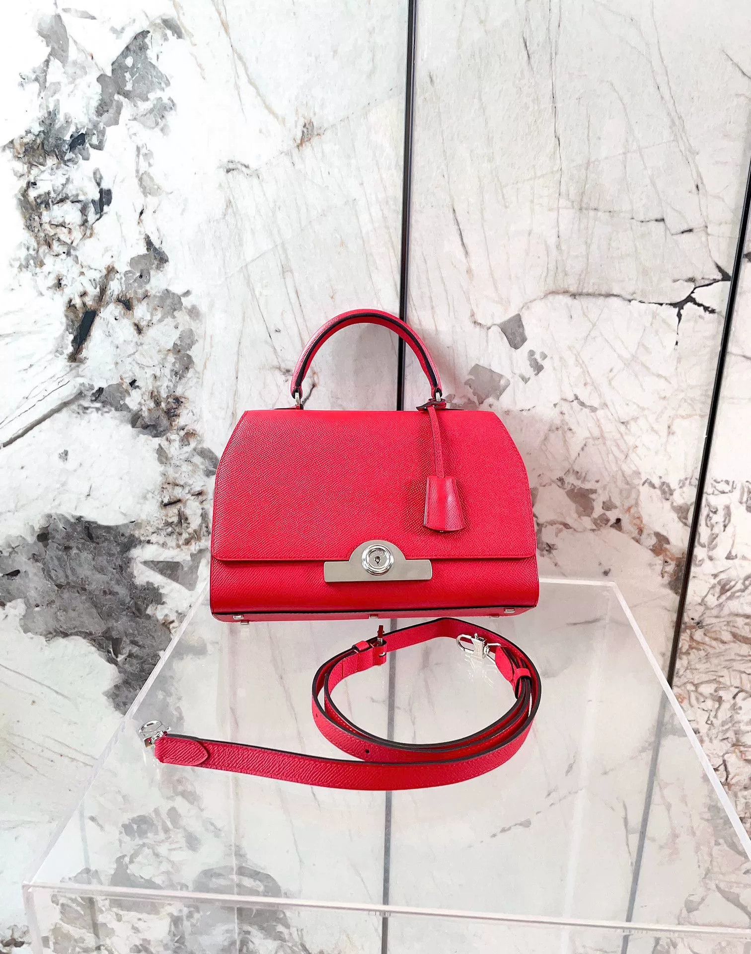 Moynat Pre-loved Bag Very good condition Size ONE SIZE - 1 Thumbnail