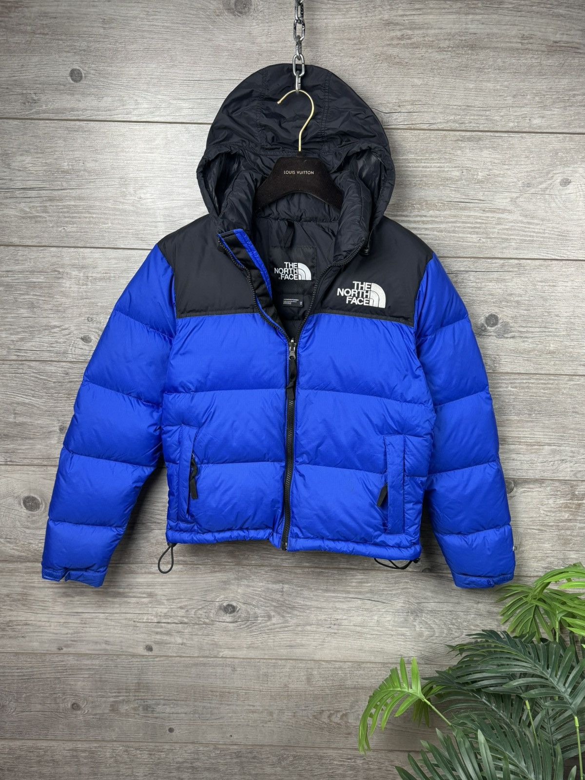 The North Face THE NORTH FACE NUPTSE 700 WOMANS PUFFER DOWN JACKET SIZE XS Size XS / US 0-2 / IT 36-38 - 24 Thumbnail