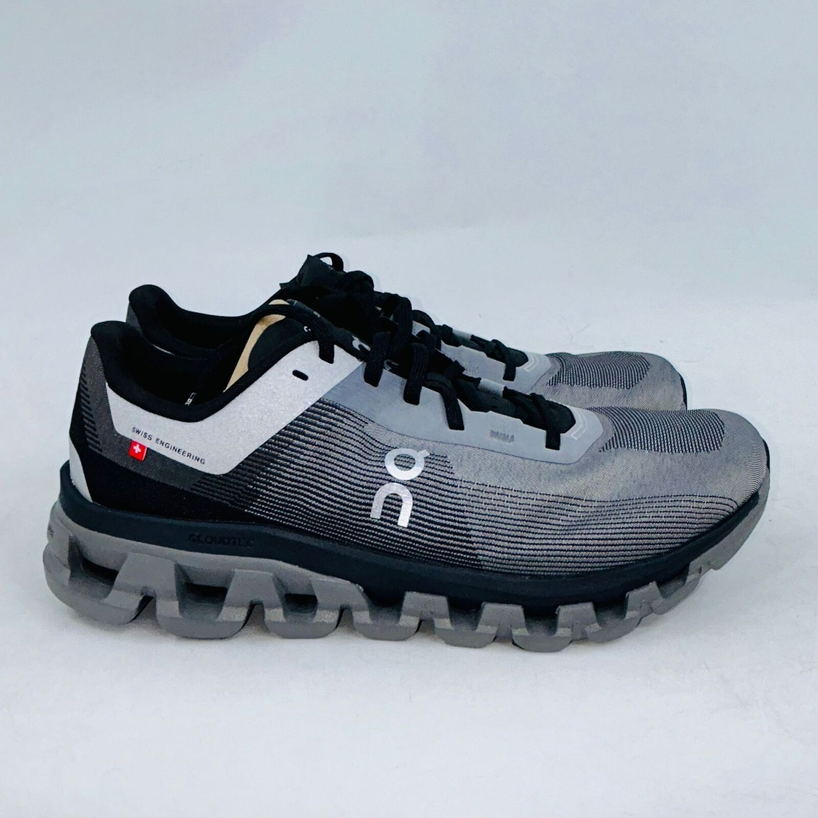 On MEN'S CLOUDFLOW 4 PEARL/BLACK RUNNING SHOES SIZE 11.5D Size US 11.5 / EU 44-45 - 1 Thumbnail