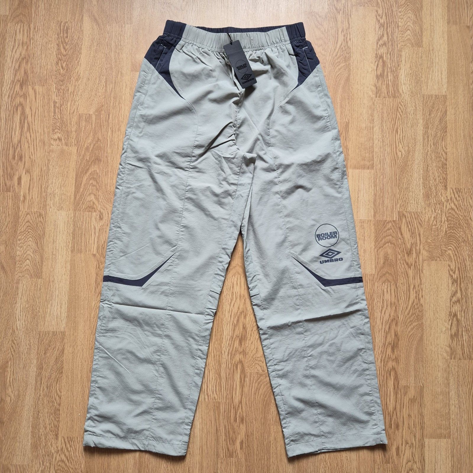 Umbro Umbro x Boiler Room Track Set Grey Brand New SS25 Size US M / EU 48-50 / 2 - 4 Thumbnail