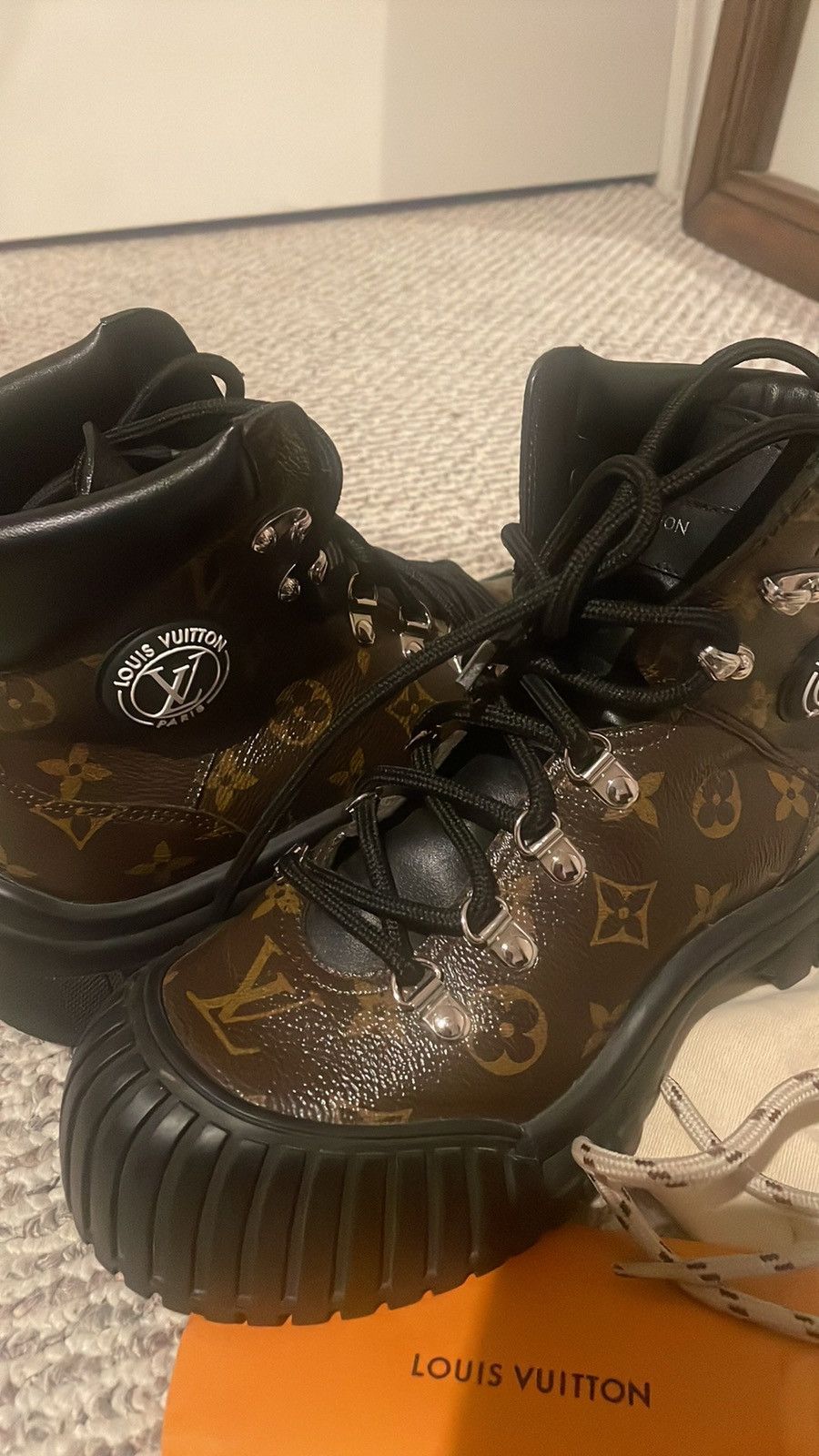 Louis Vuitton Louis Vuitton Ruby Flat Ranger Boots Size US 7.5 / IT 37.5 - 8 Thumbnail