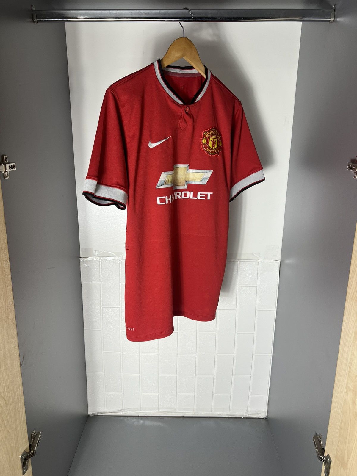Nike VINTAGE NIKE FC MANCHESTER UNITED ENGLAND SOCCER JERSEY Y2K Size US XL / EU 56 / 4 - 4 Thumbnail