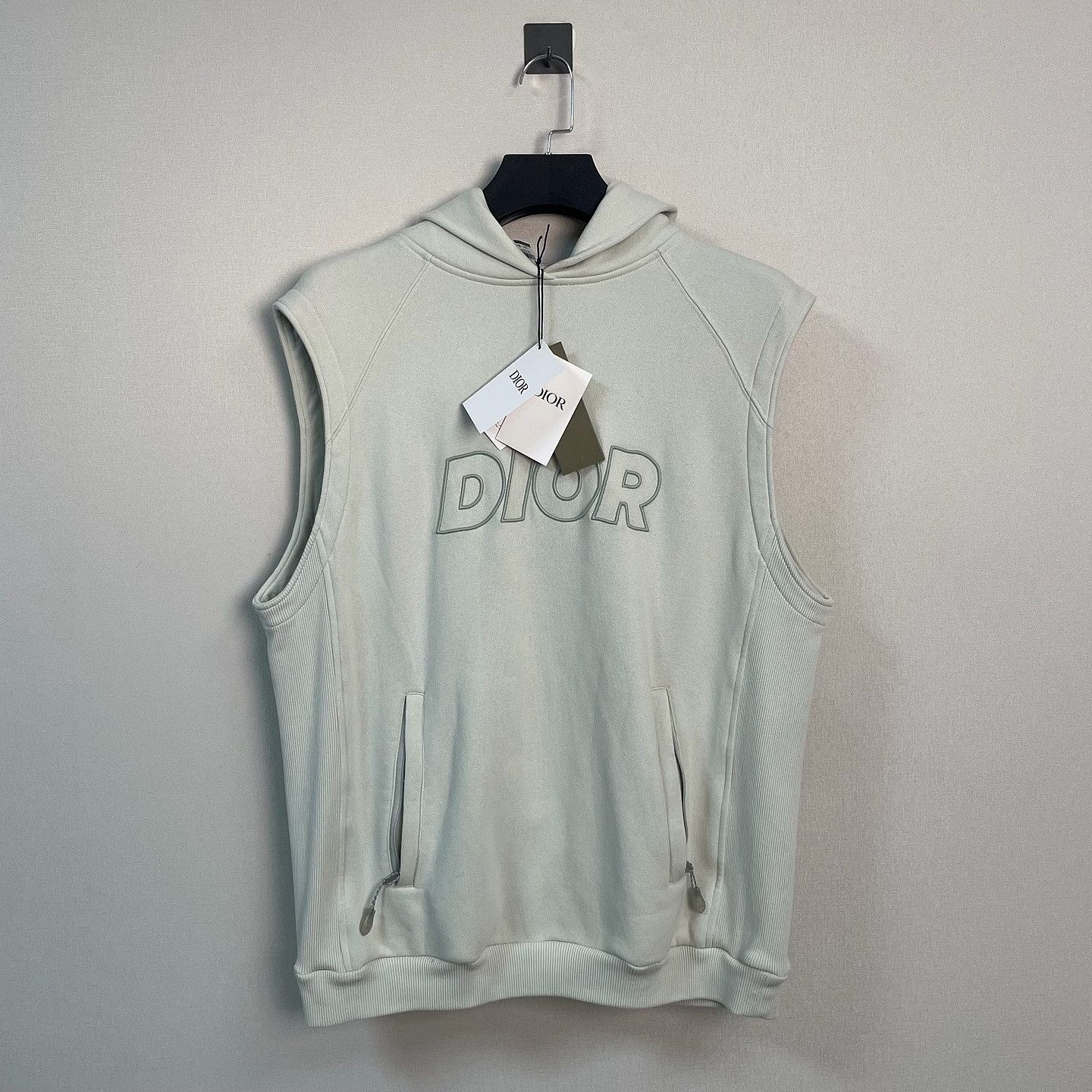 Dior Dior Logo Embroidery Sleeveless Hoodie XL Size US XL / EU 56 / 4 - 1 Thumbnail