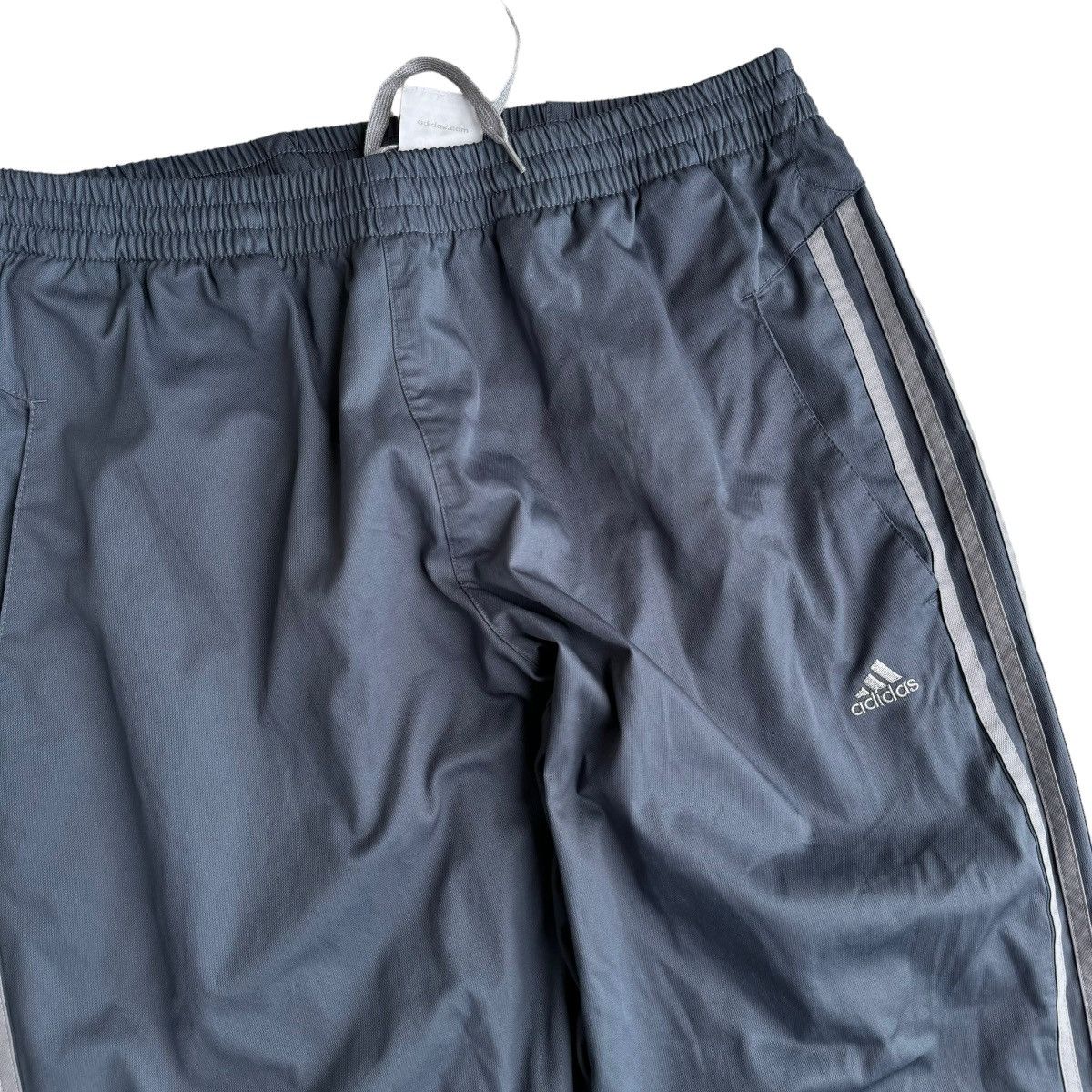 Adidas × Vintage Adidas Wide Leg Gray Tracksuit Pants Y2K Streetwear Loose Size US 32 / EU 48 - 3 Thumbnail