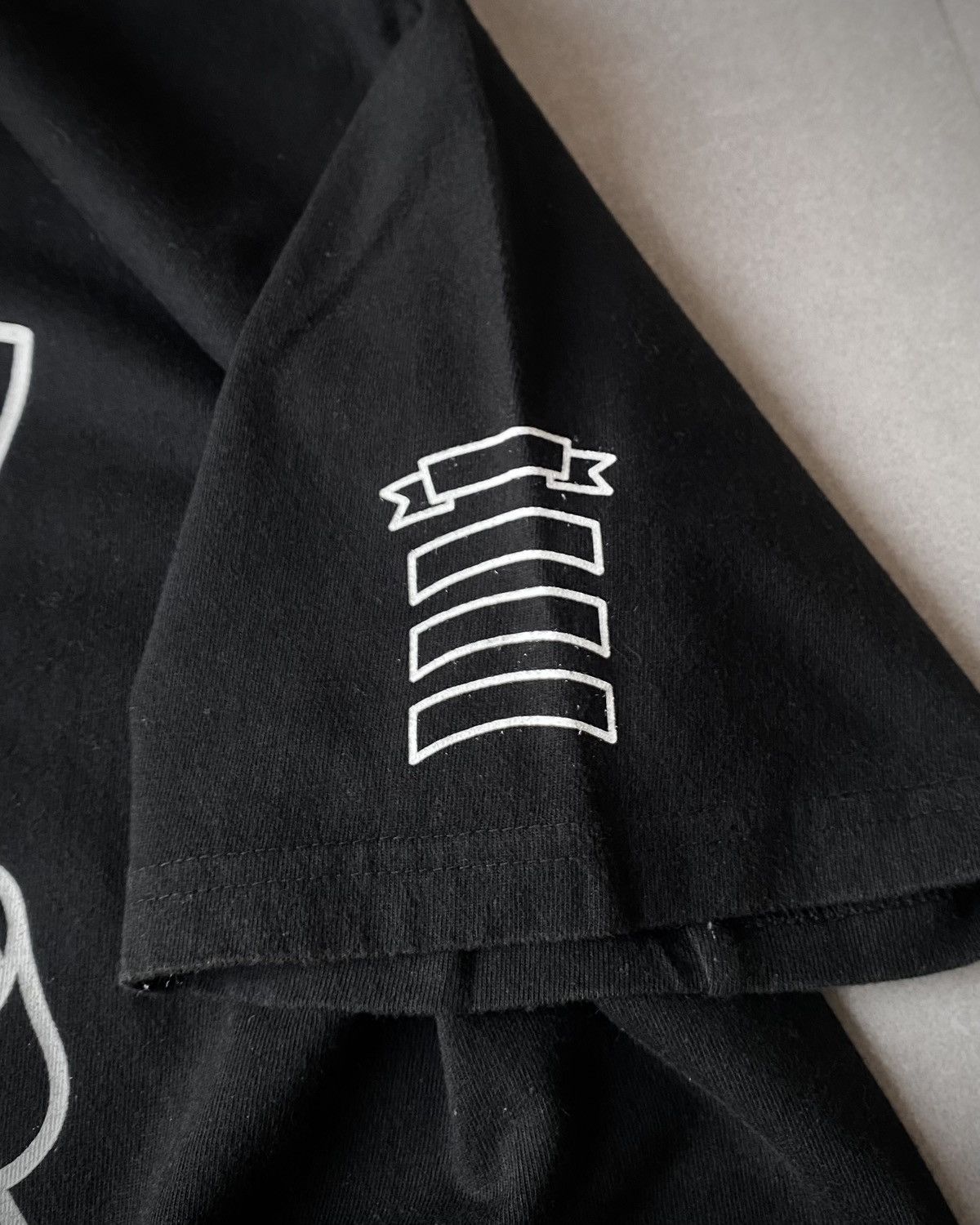 Number (N)ine Number (N)ine Crest Tee Size US L / EU 52-54 / 3 - 4 Thumbnail
