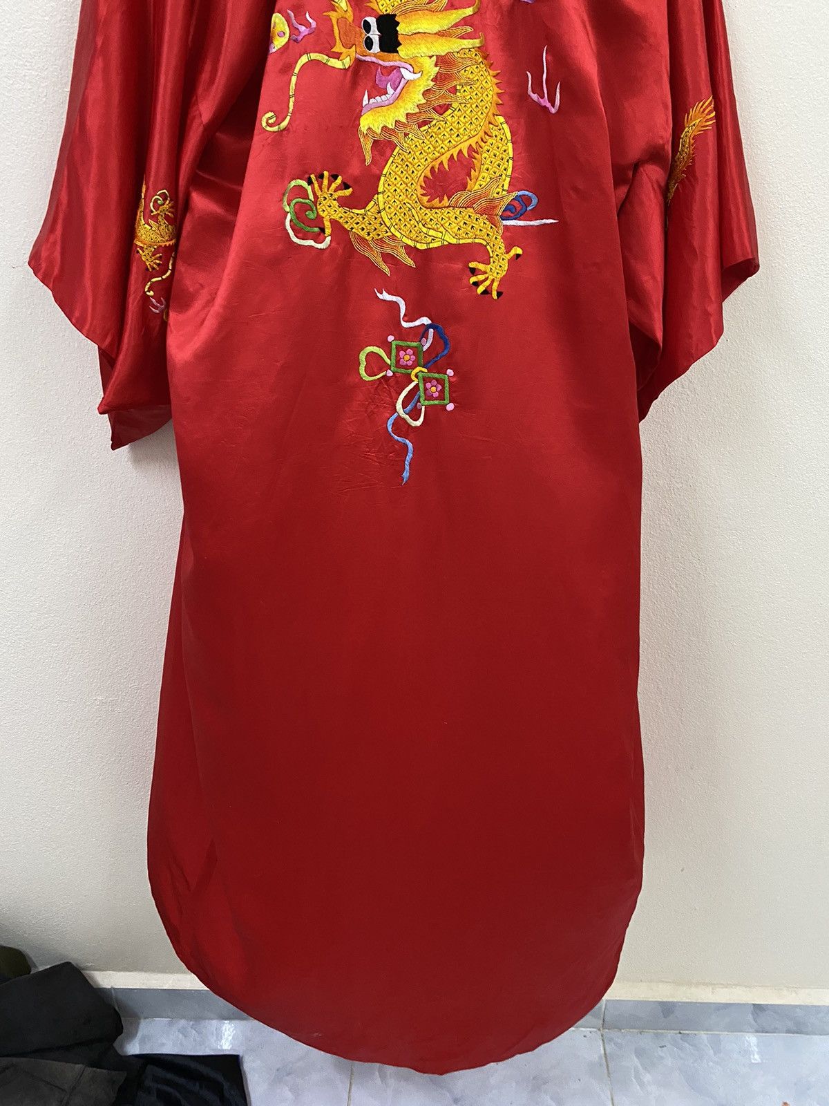 Japanese Brand Vintage Golden Bee Red Satin Kimono Robe Gold Dragon Size US L / EU 52-54 / 3 - 4 Thumbnail