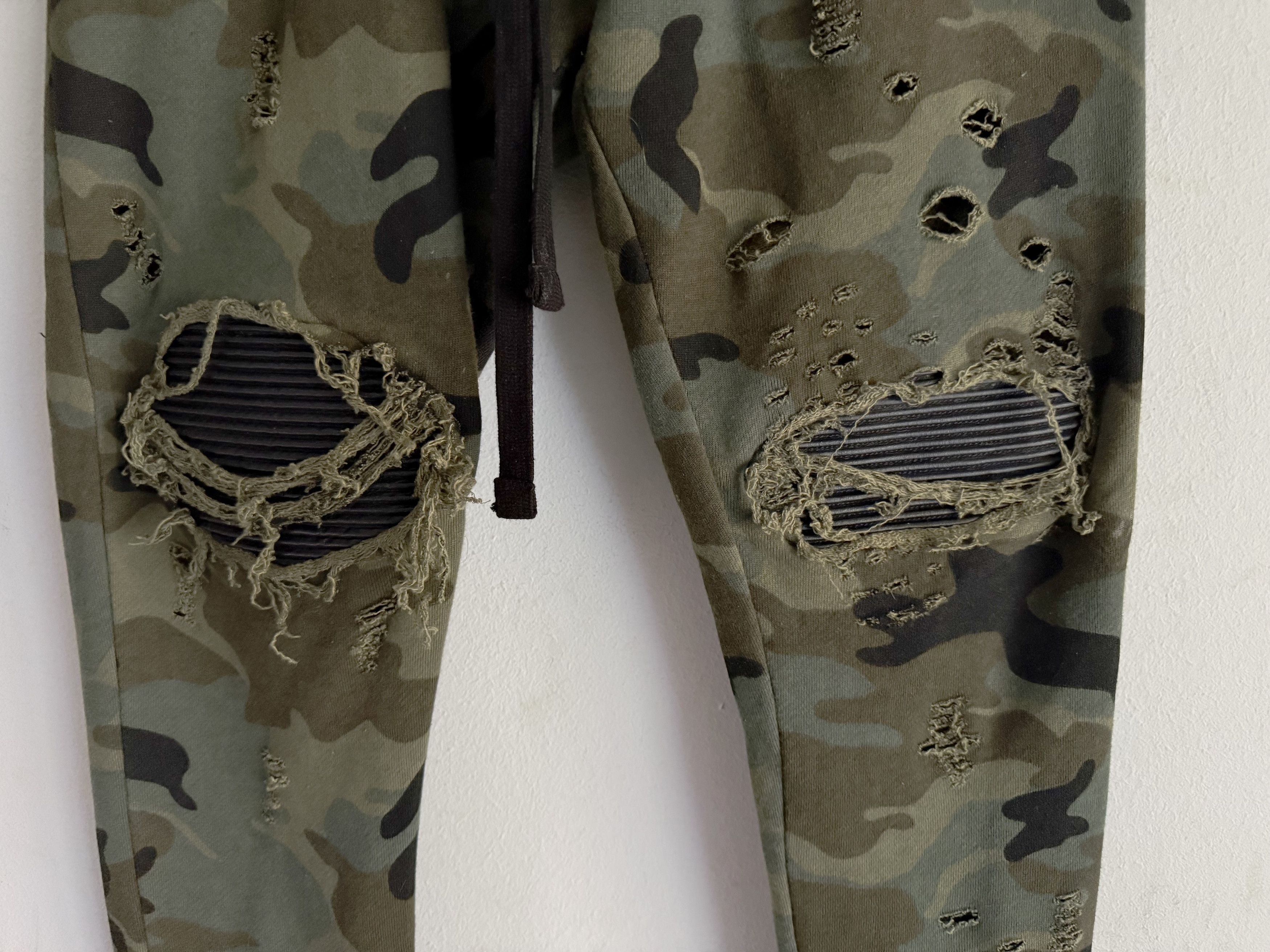 Amiri Amiri MX1 Leather Patch Sweatpants Camo Size US 30 / EU 46 - 7 Thumbnail