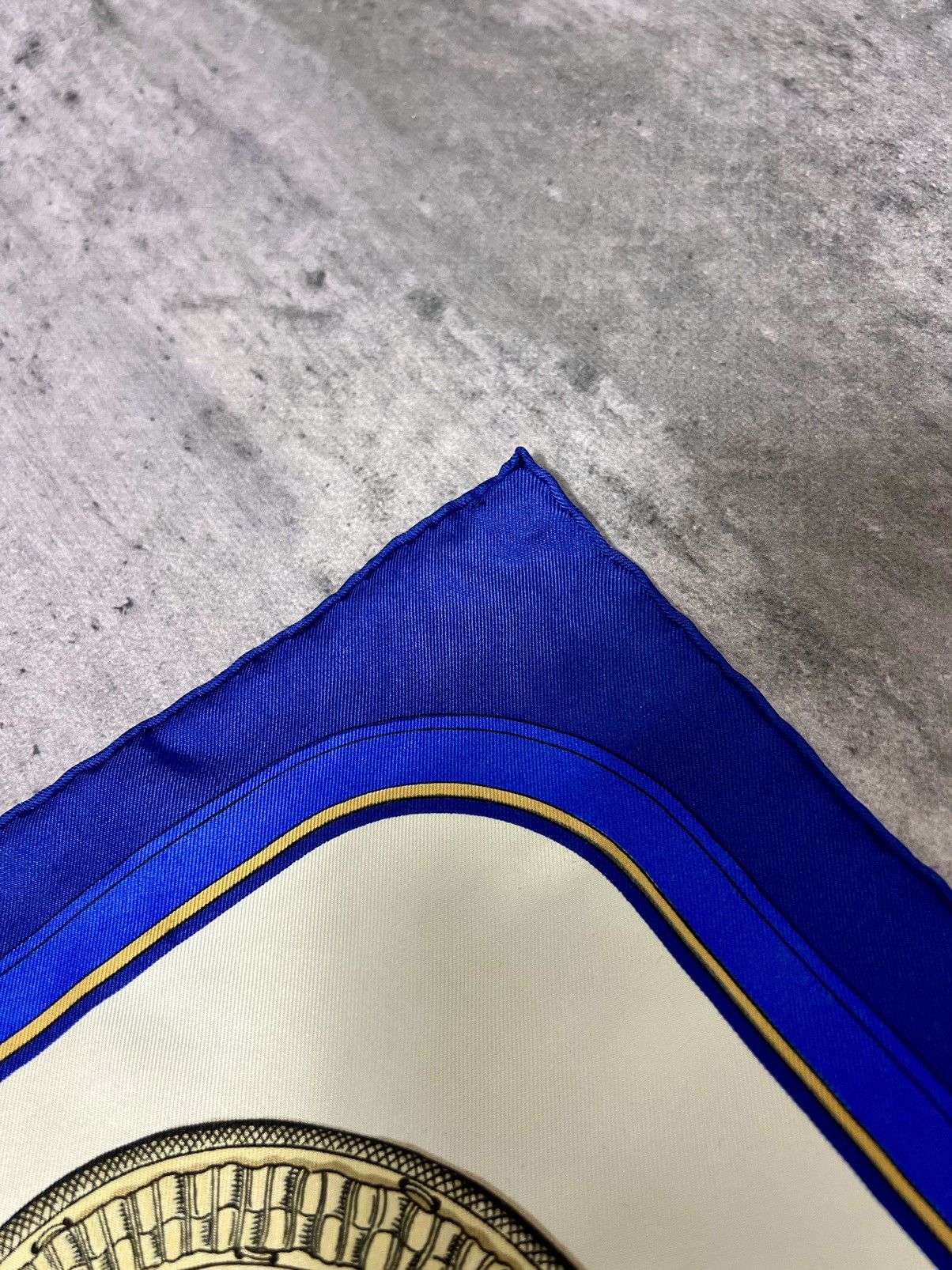 Hermes × Vintage Silk Hermes Paris grand Apparat square scarf Size ONE SIZE - 6 Thumbnail