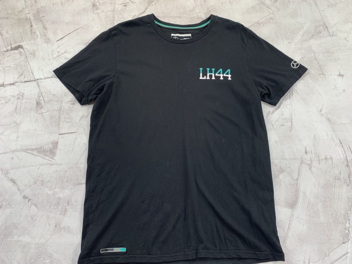 Mercedes-Benz Mens t shirt Mercedes AMG Petronas Hamilton Size L Size US L / EU 52-54 / 3 - 2 Thumbnail