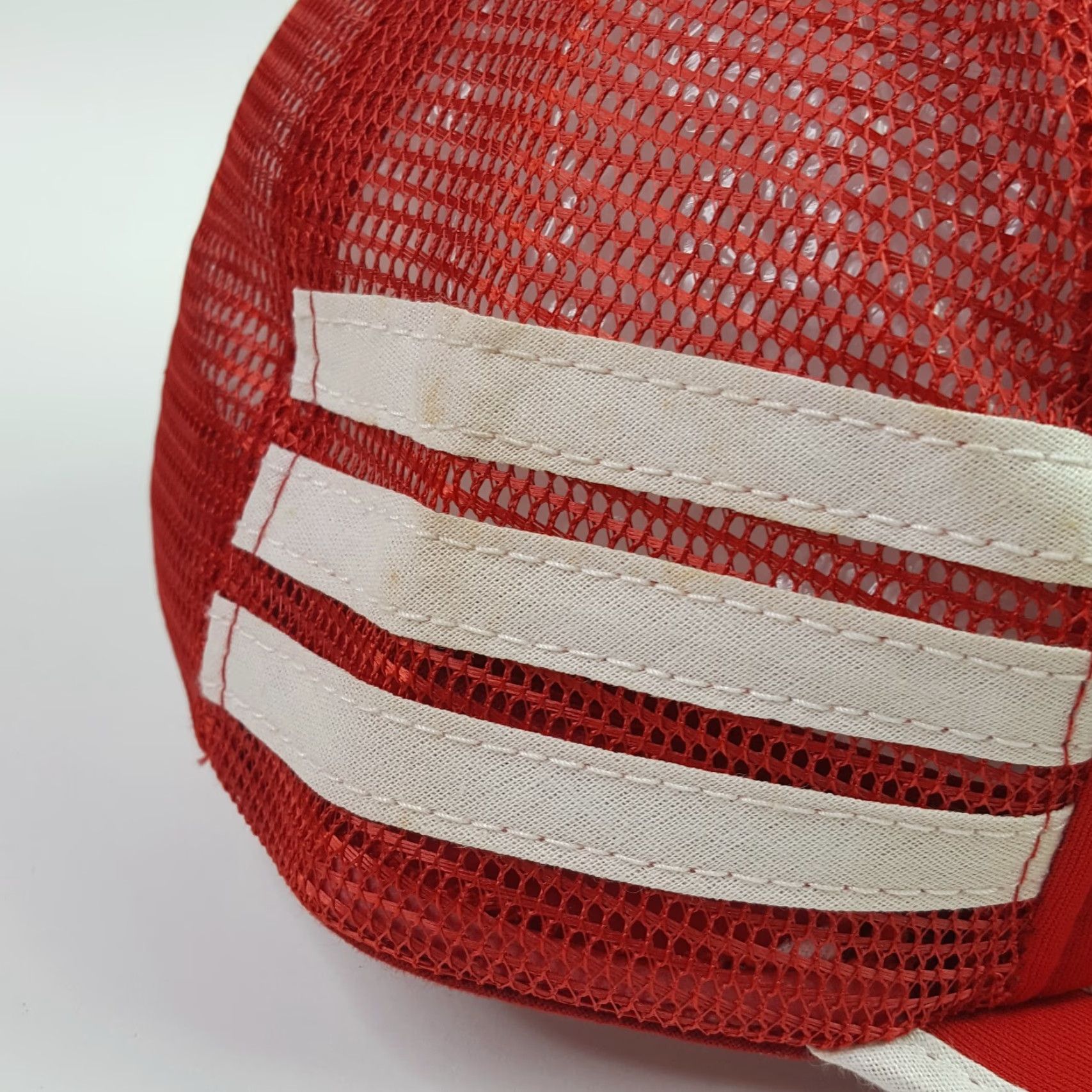 Vintage Vintage Lost Sea 3 Stripe Puff Print Trucker Hat Snapback Adjustable Foam Cap Size ONE SIZE - 7 Thumbnail