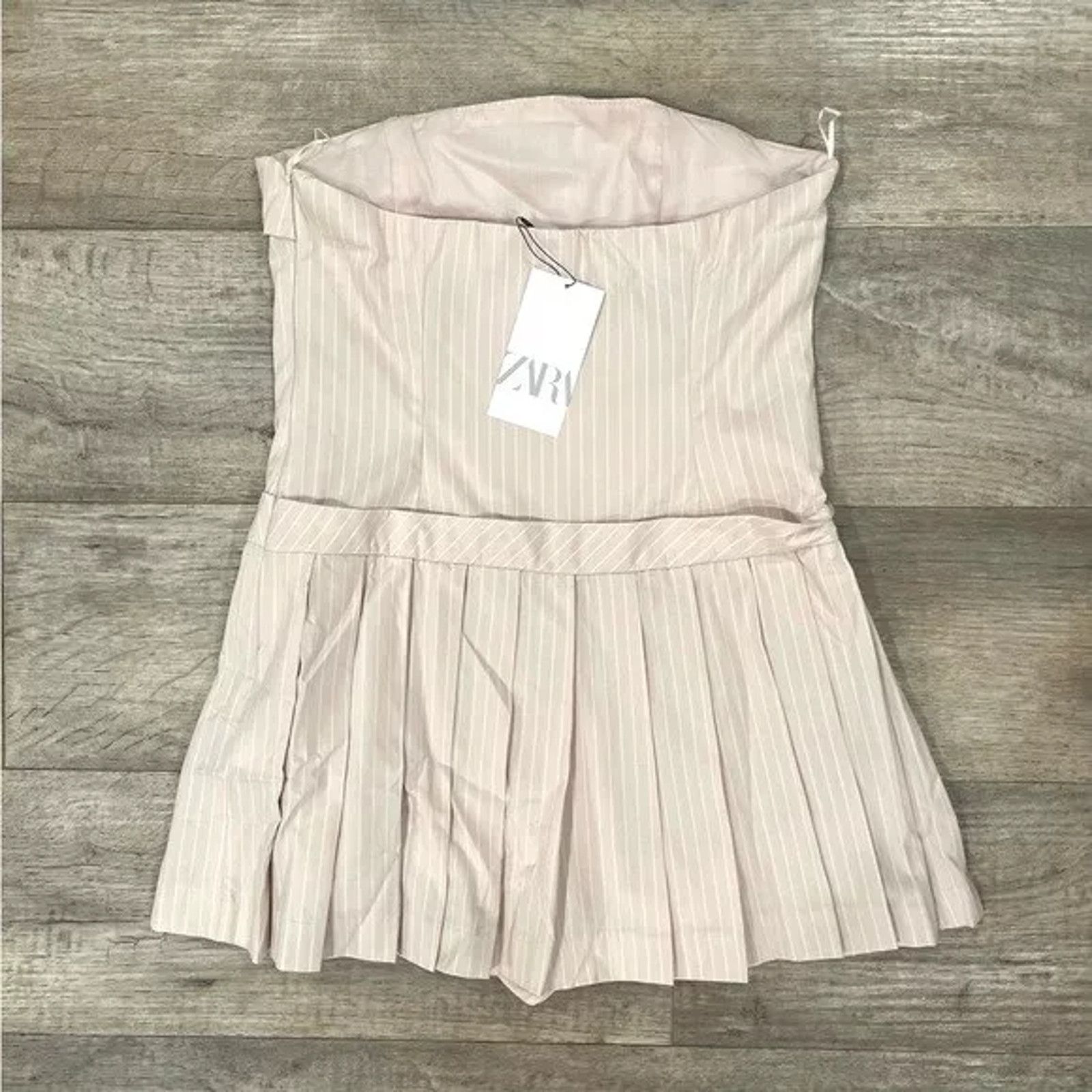 Zara ZARA BLOGGER FAVE!!! Short Pleated Dress NWT Size L / US 10 / IT 46 - 24 Thumbnail