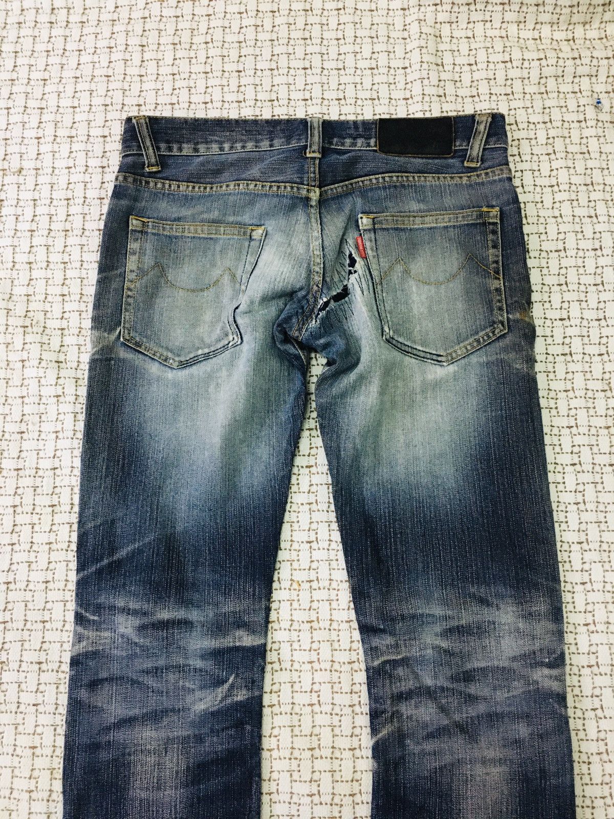 Tornado Mart Tornardo Mart Distressed Flare Jeans (18) Size US 31 - 14 Thumbnail
