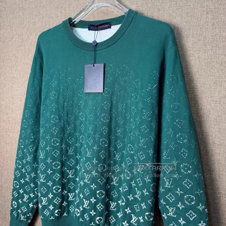 Louis Vuitton Louis Vuitton FW23 Logo Reading Gradient Full Print Crew N Size US M / EU 48-50 / 2 - 2 Thumbnail