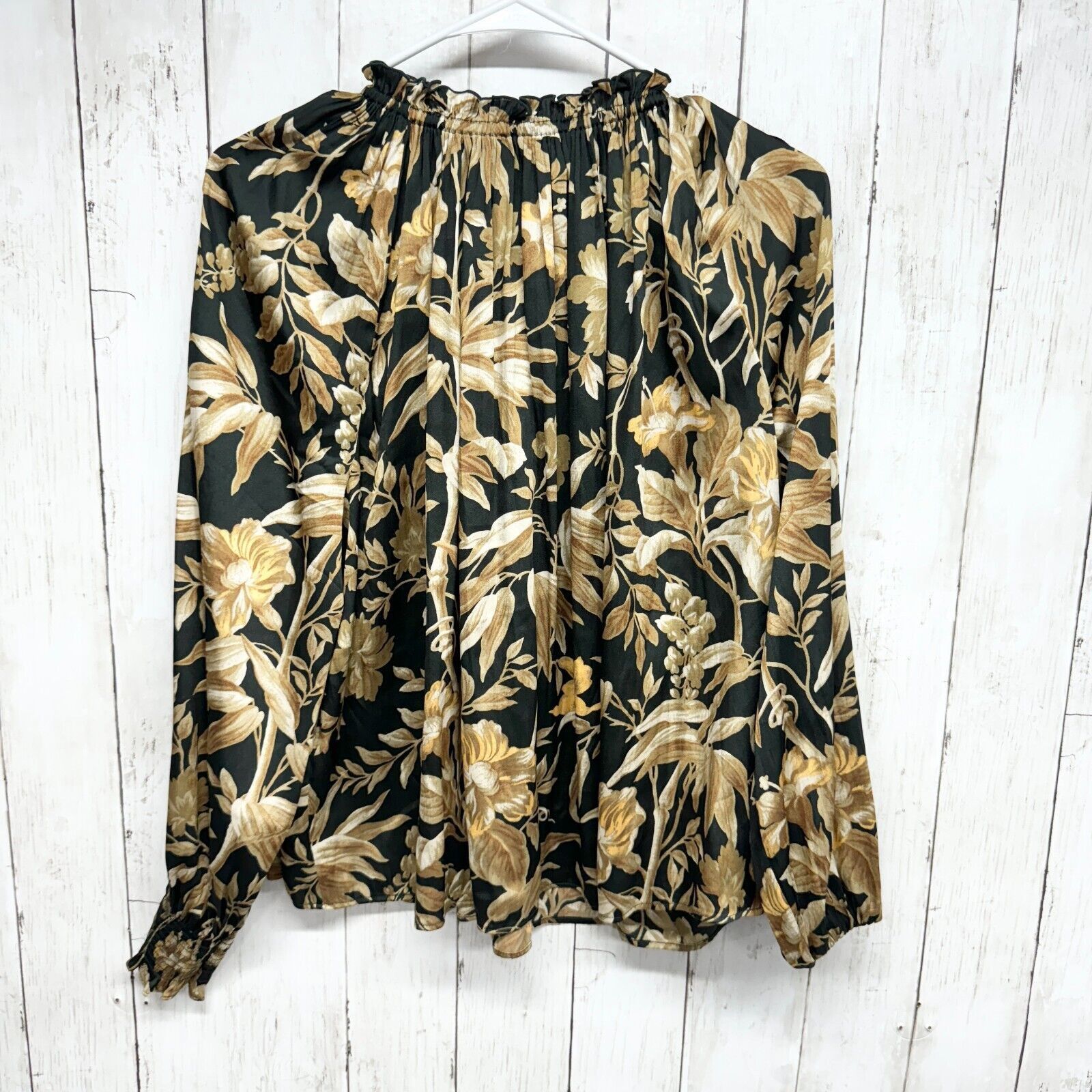 H&M H&M Blouse 2 Gold Wide Frill-Collared Mock Neck Long Sleeve Size XS / US 0-2 / IT 36-38 - 1 Thumbnail