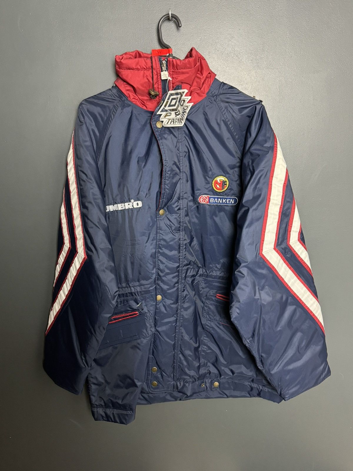 Umbro New Vintage Norway National Team Training Football Jacket Size US L / EU 52-54 / 3 - 1 Thumbnail