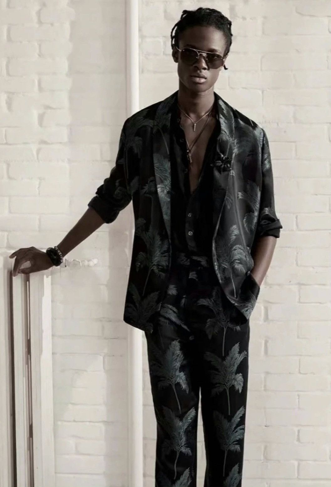 Saint Laurent Paris shawl lapel silk jacquard jacket and pants Size 46R - 1 Thumbnail