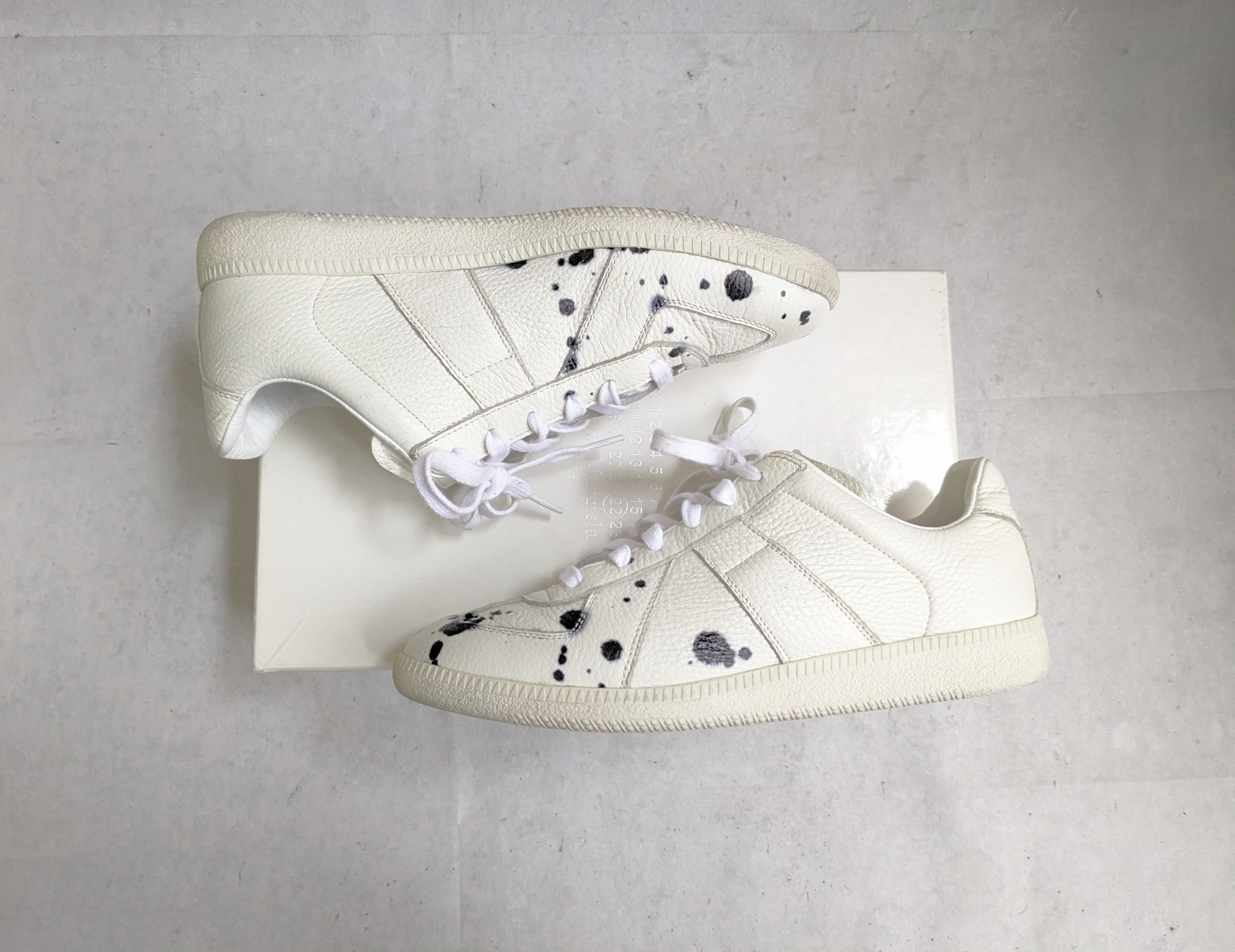 Maison Margiela Maison Margiela GAT Replica White Black 9 39 Low Size US 9 / IT 39 - 2 Thumbnail