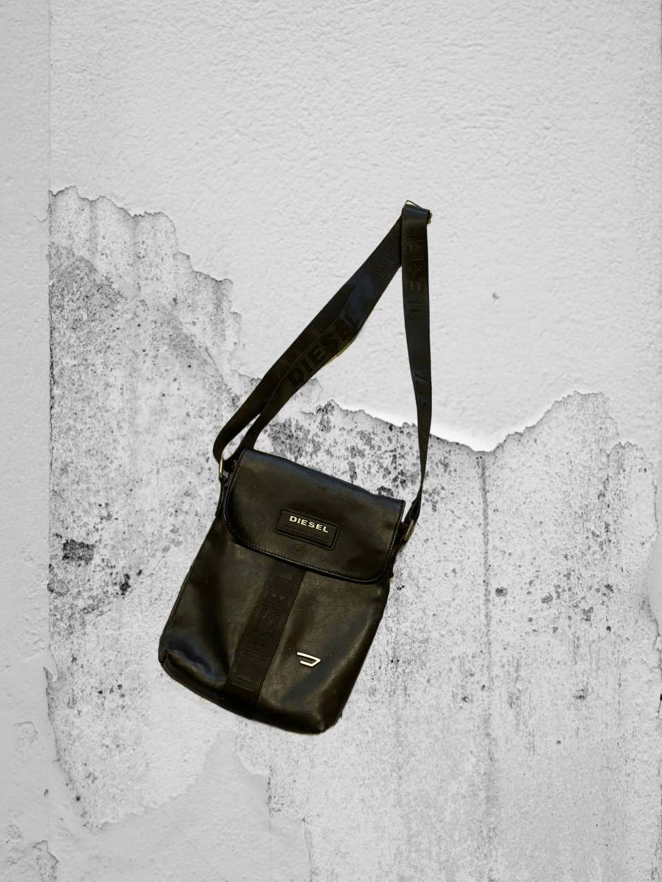 Diesel Vintage Diesel Shoulders Bag Y2K Big Logo Size ONE SIZE - 1 Thumbnail