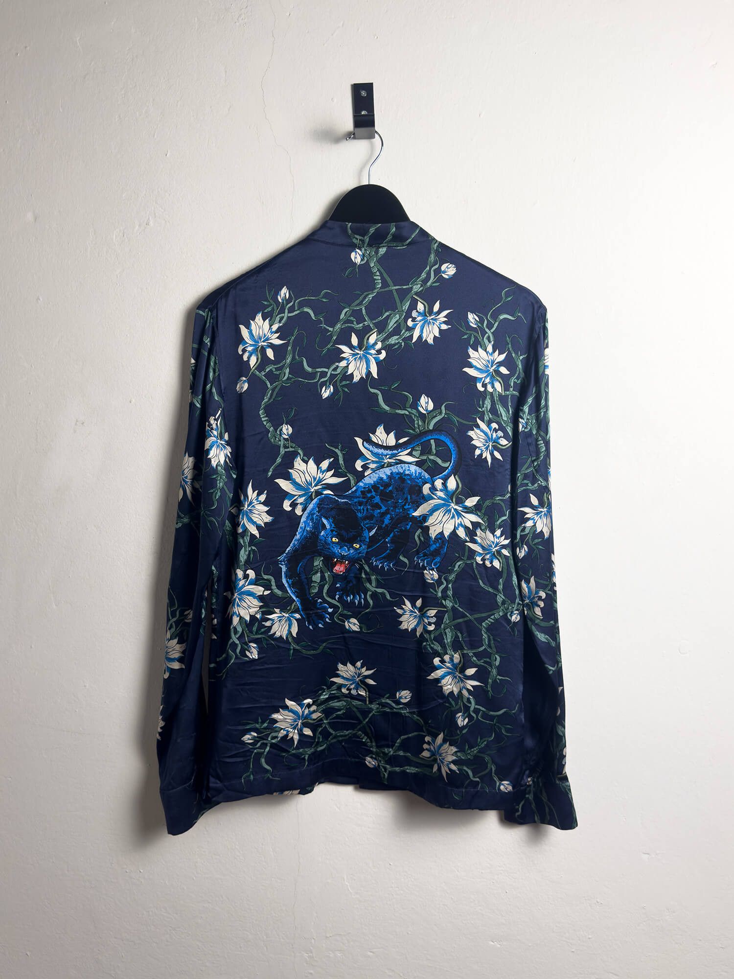 Louis Vuitton Louis Vuitton SS16 Panther Silk Pyjama Shirt Size US S / EU 44-46 / 1 - 2 Thumbnail