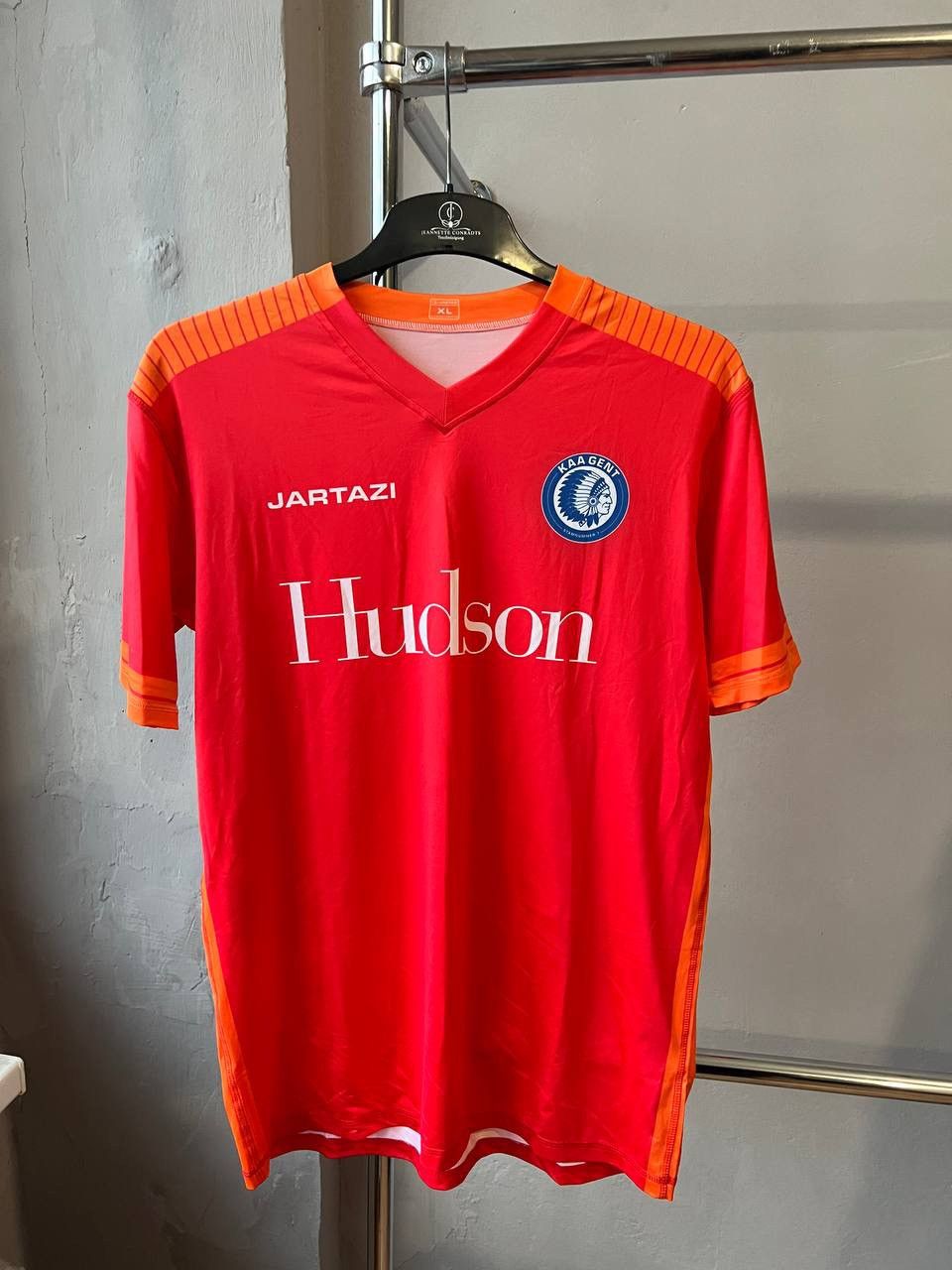 Sports Specialties 2017/18 KAA GENT GK THIRD JARTAZI SOCCER JERSEY SHIRT XL MEN Size US XL / EU 56 / 4 - 2 Thumbnail