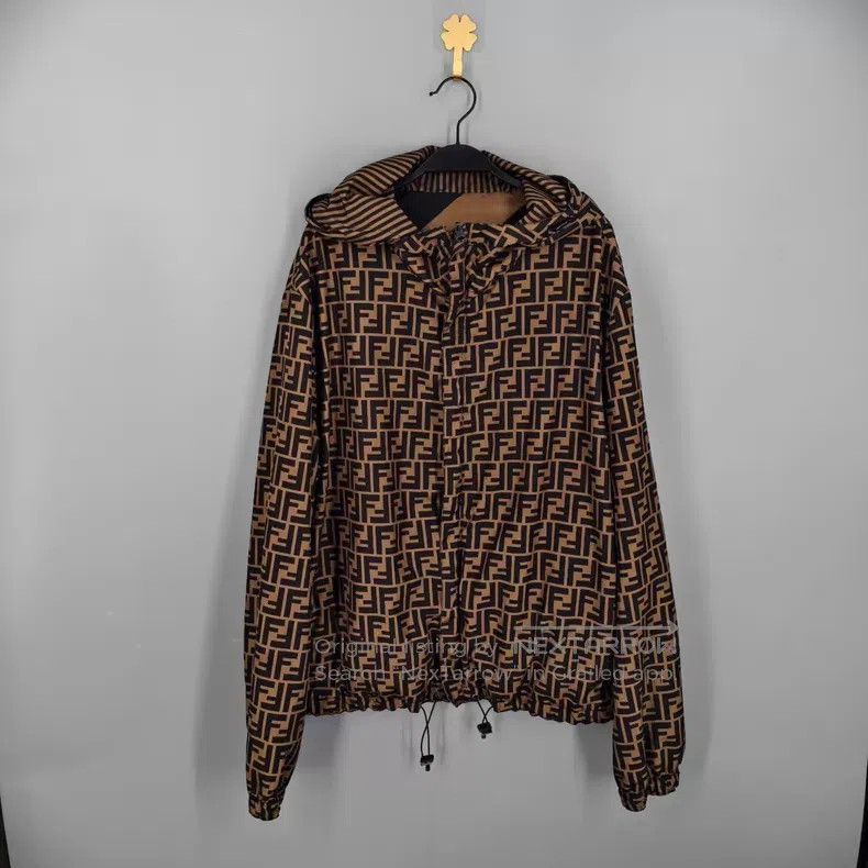 Fendi Fendi Printed Old Logo Reversible Windbreaker Size US M / EU 48-50 / 2 - 1 Thumbnail