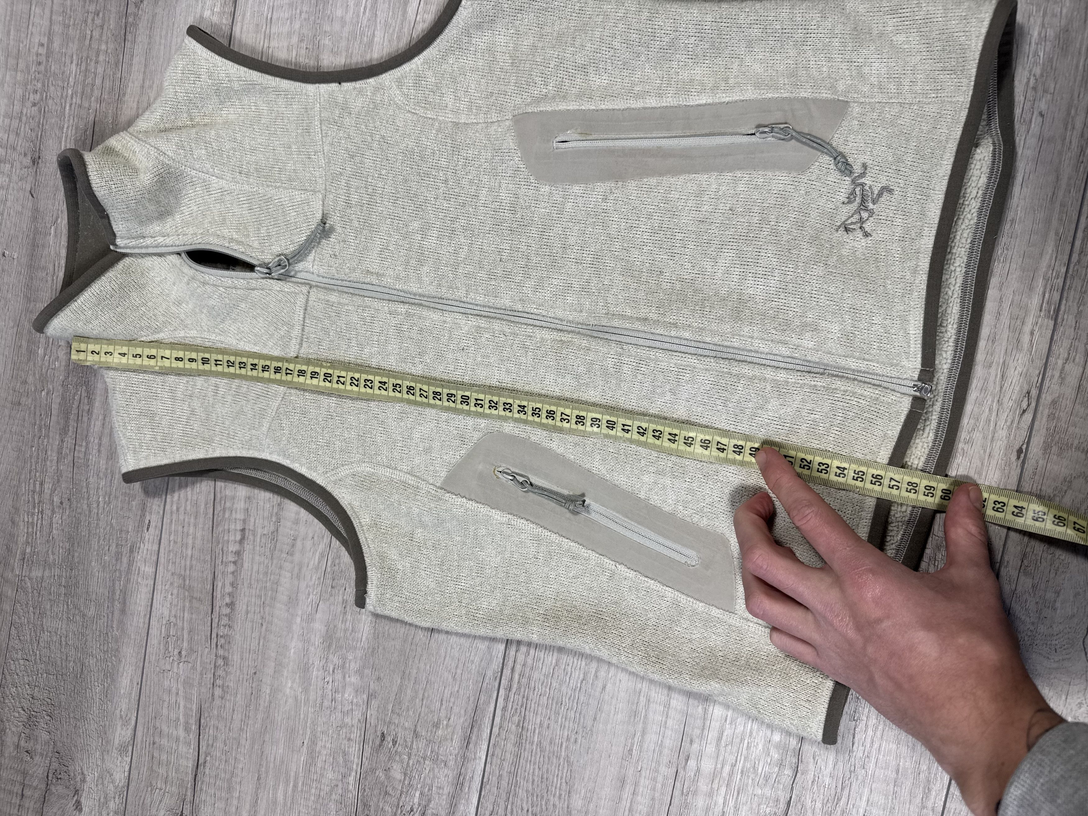 Arc'teryx Vintage Arcteryx Cream Fleece Full Zip Polartec Vest Size S / US 4 / IT 40 - 11 Thumbnail