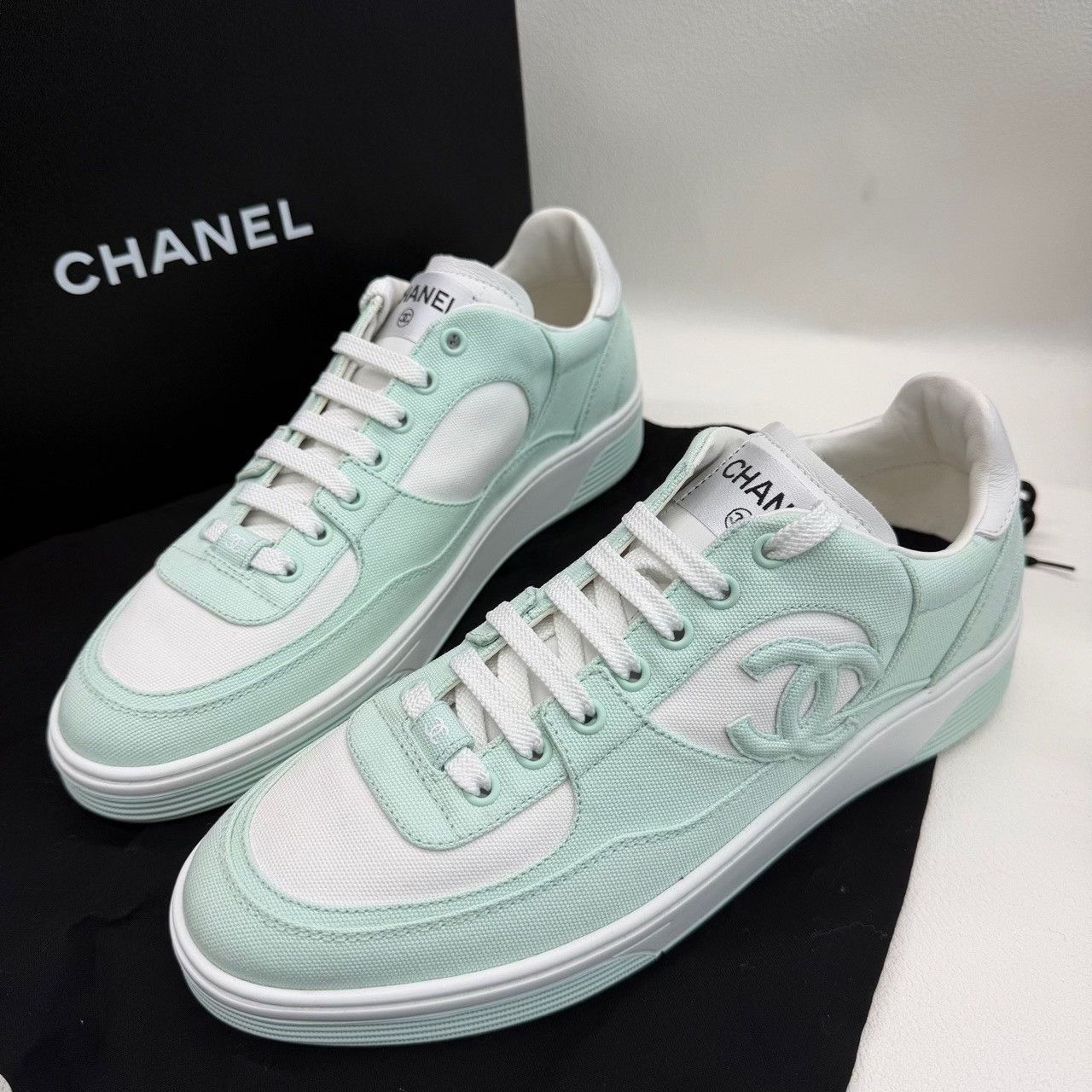 Chanel Chanel Green Lowtop Sneakers 5 Men Size US 5 / EU 37 - 1 Thumbnail