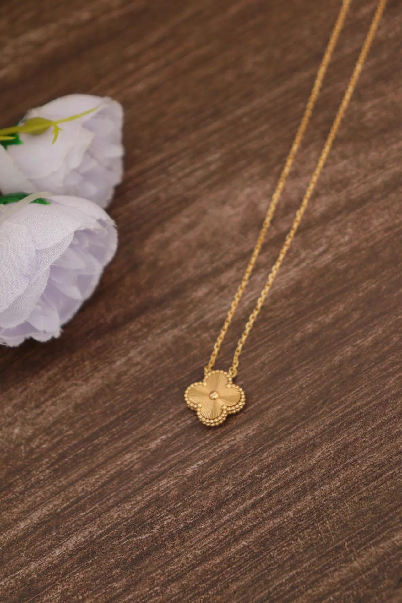 Van Cleef & Arpels Van Cleef & Arpels 18K Gold Laser Medallion 41cm Necklace Size ONE SIZE - 3 Thumbnail