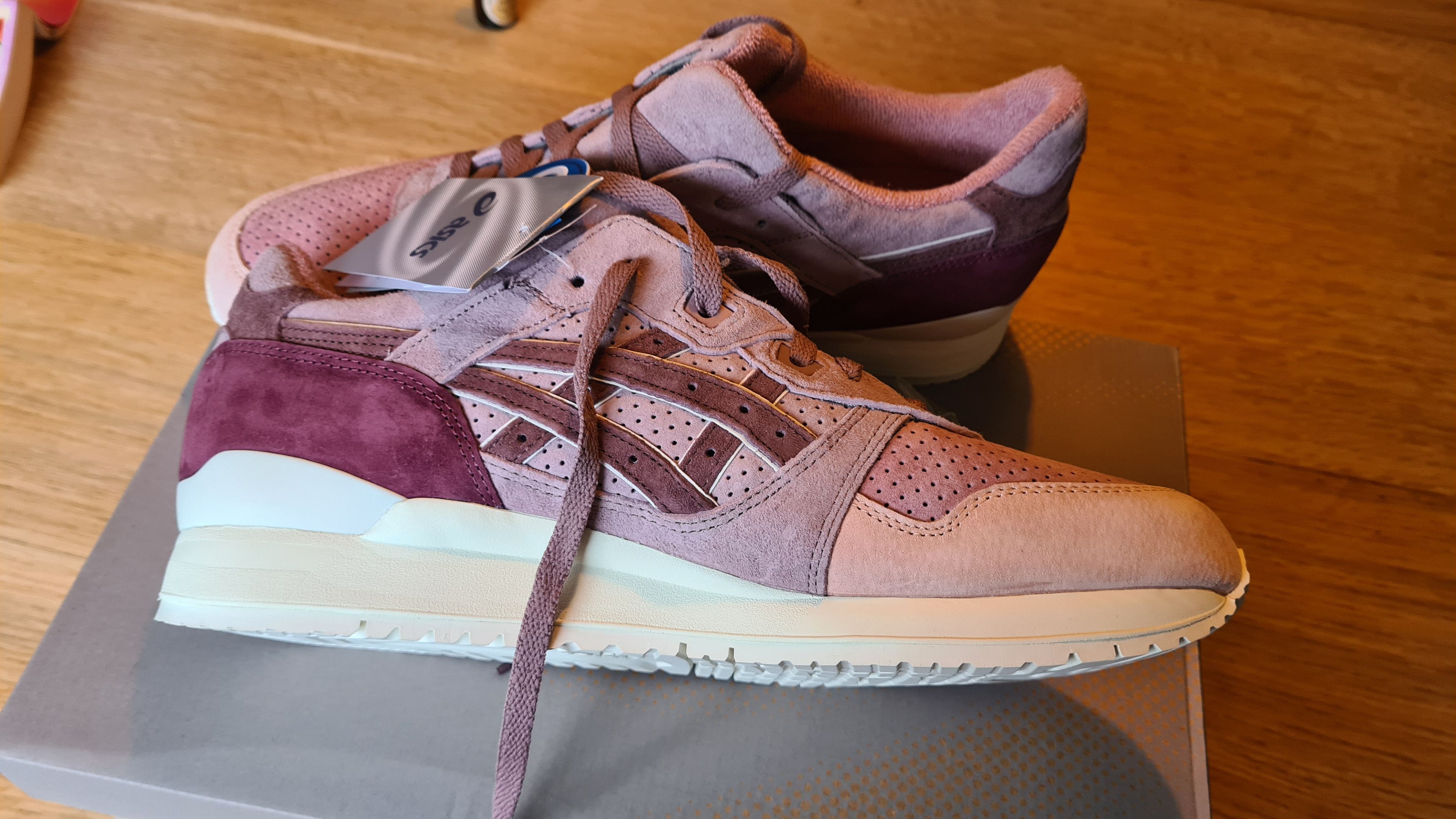 Asics × Kith × Ronnie Fieg Asics x Kith Gel Lyte III "By Invitation Only" Size US 12 / EU 45 - 3 Thumbnail