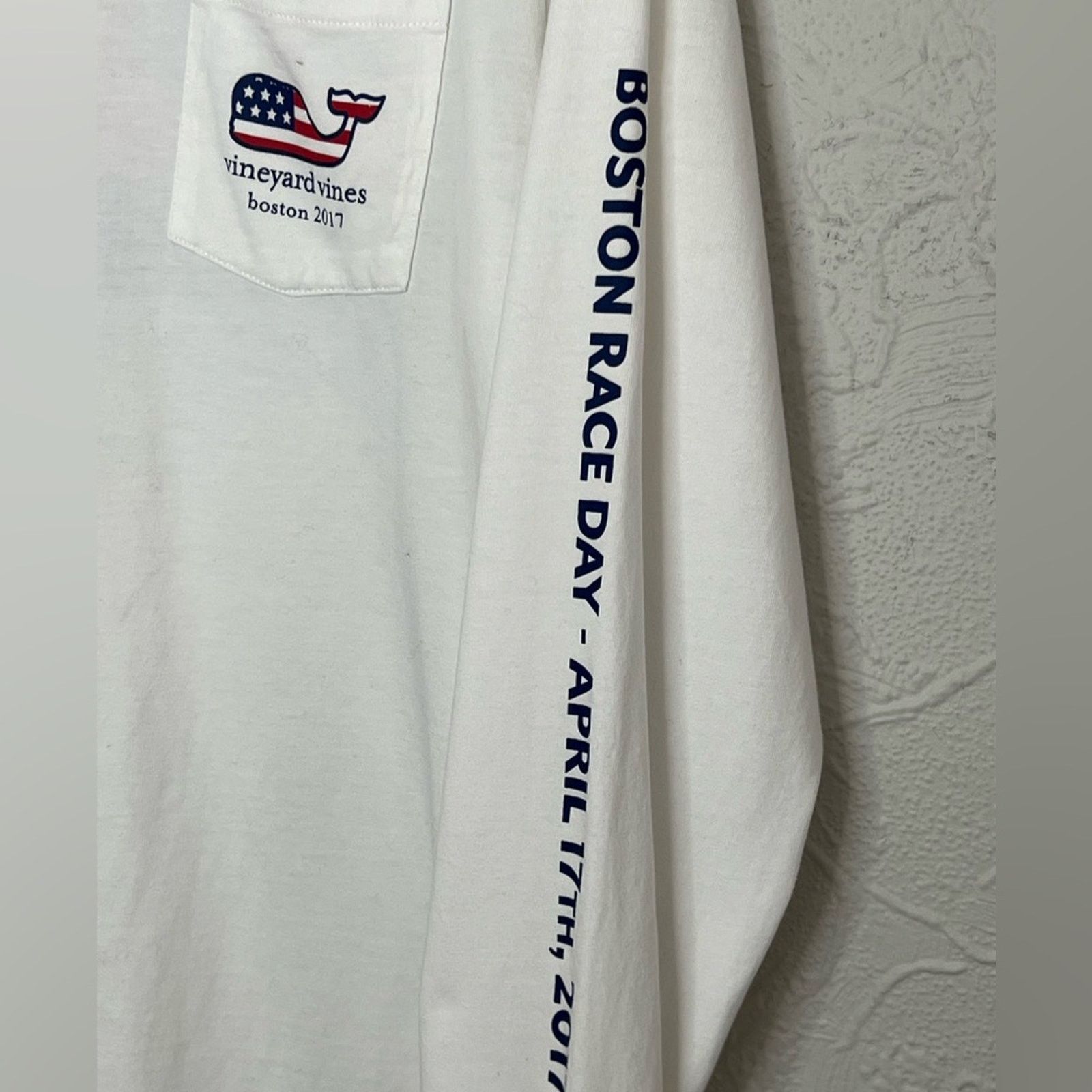 Vineyard Vines Vineyard Vines 2017 Boston Marathon Wicked Strong LONGSLEEVE Size US S / EU 44-46 / 1 - 7 Thumbnail