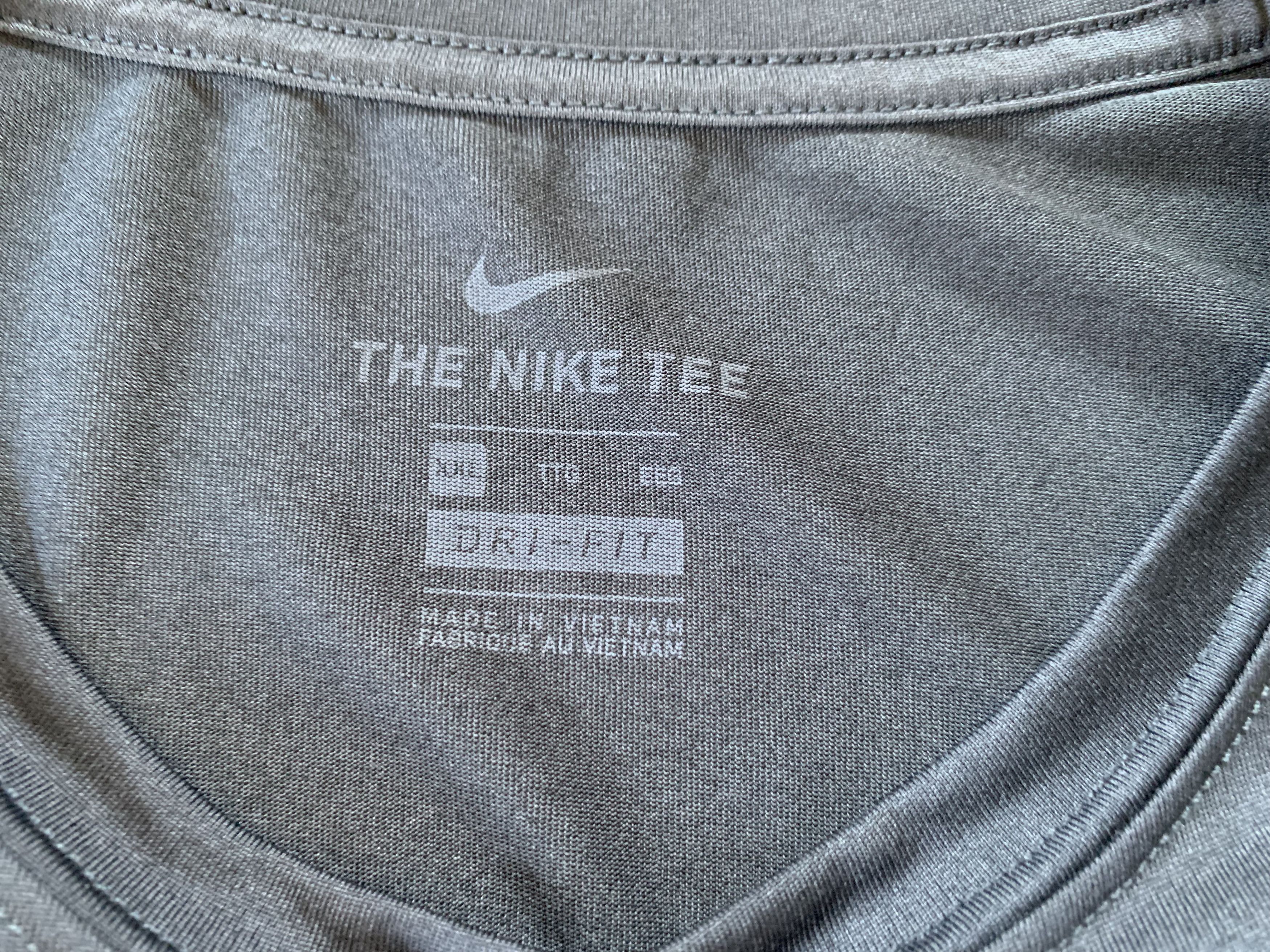 Nike Nike Dri-Fit Big Swoosh Training T Shirt Size US XXL / EU 58 / 5 - 7 Thumbnail