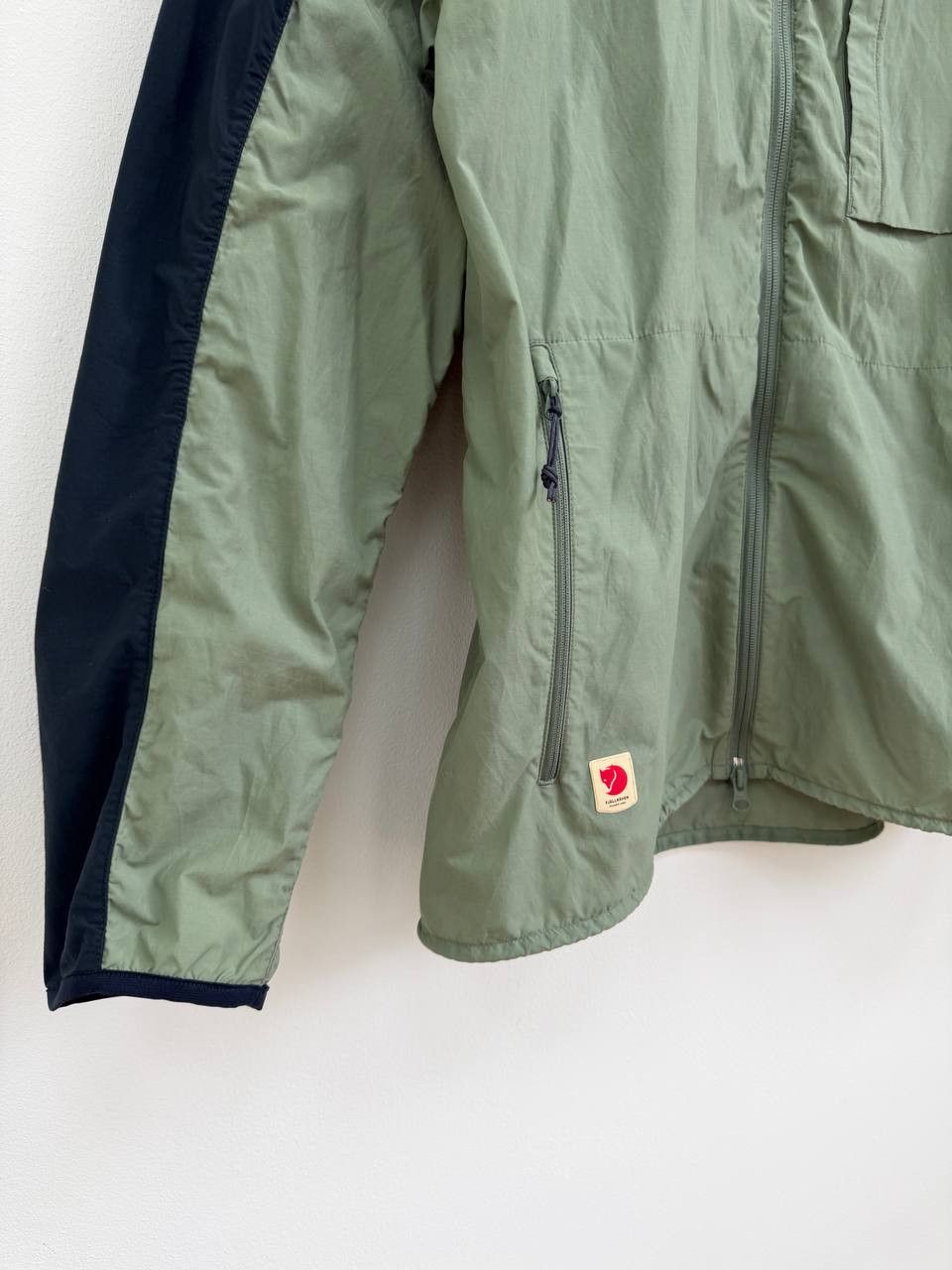 Fjallraven Fjall Raven High Coast Windbreaker Men's Jacket Size US L / EU 52-54 / 3 - 5 Thumbnail