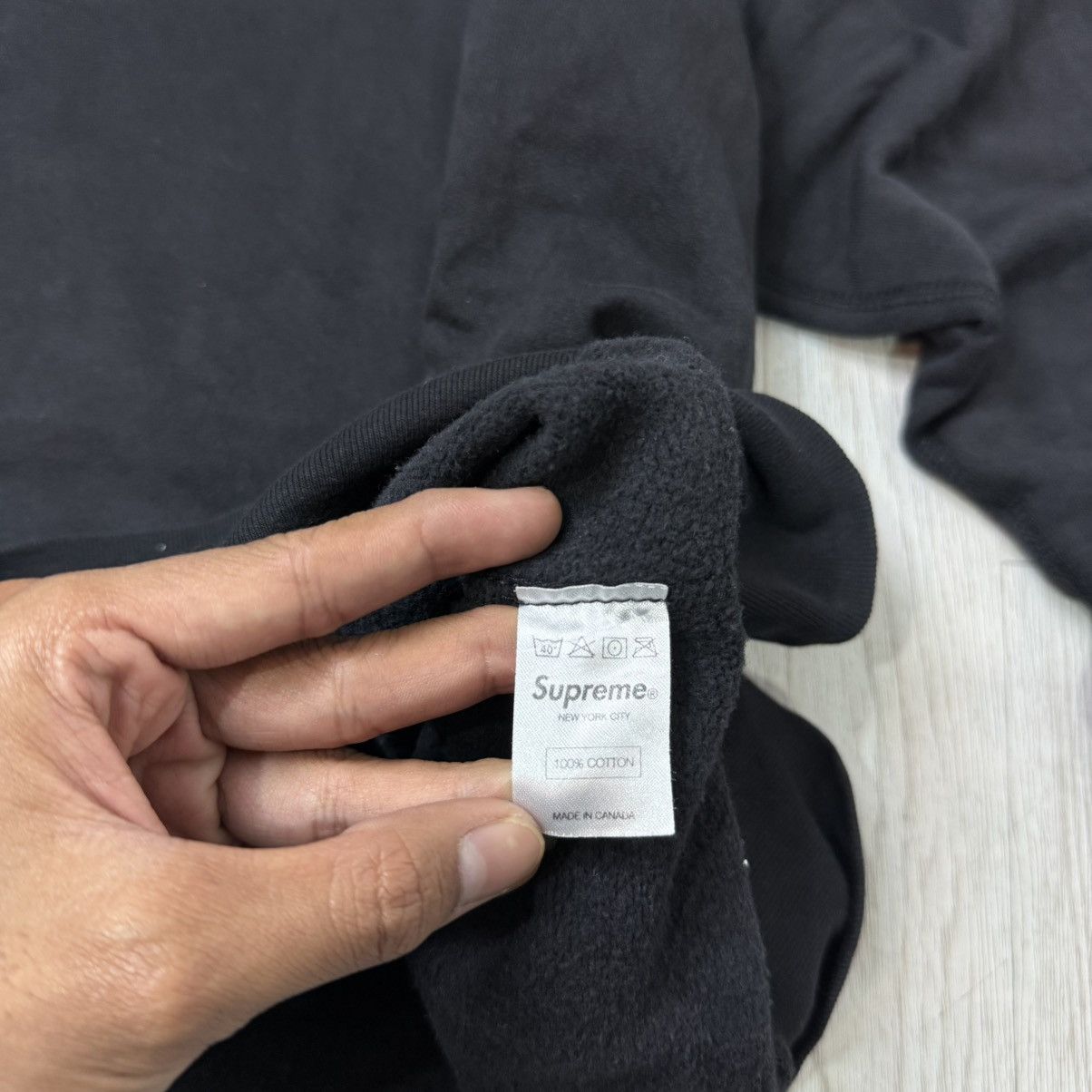Playboy × Supreme SUPREME x PLAYBOY simple logo side black Size US L / EU 52-54 / 3 - 7 Thumbnail