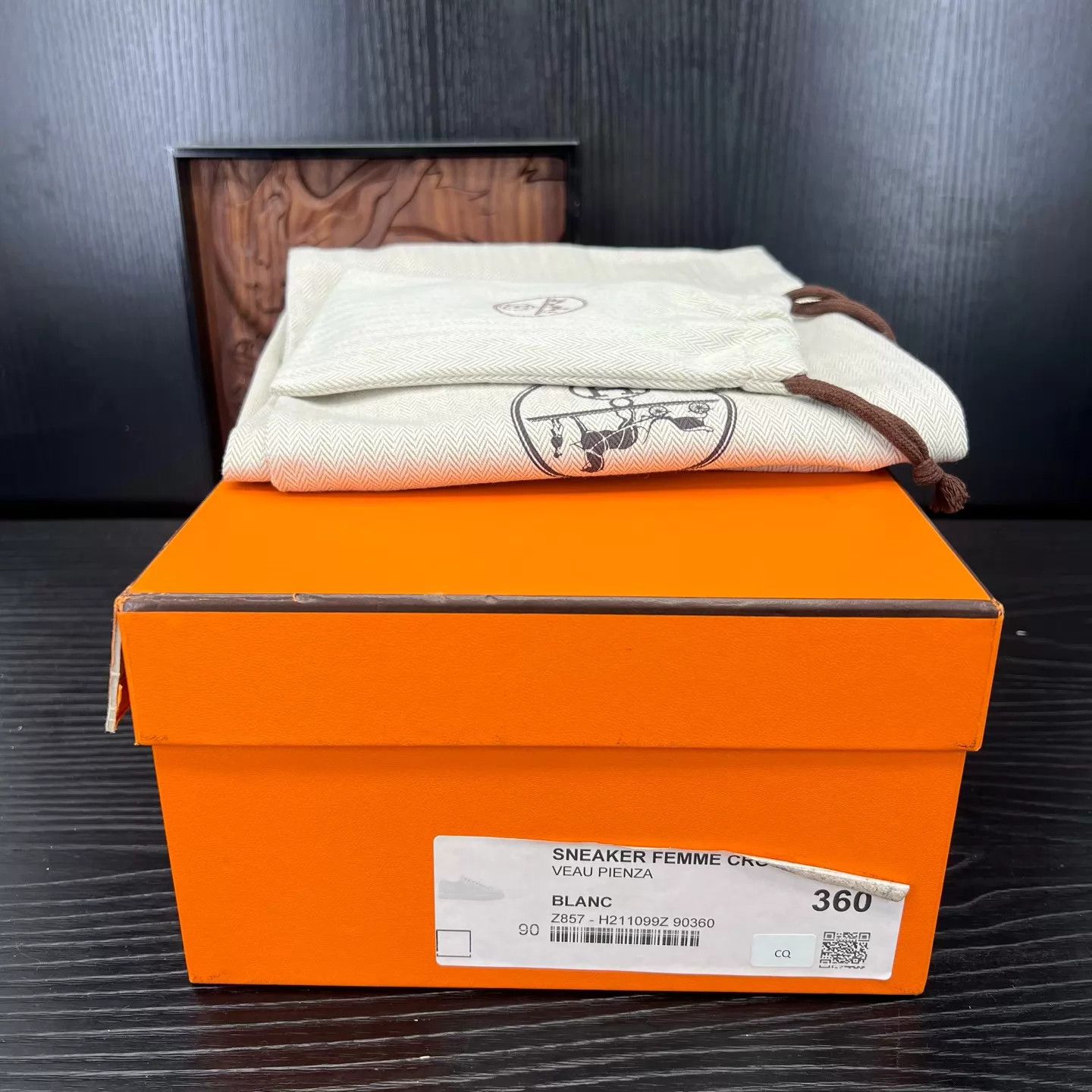 Hermes Hermès Cross Bag White 36 Like New With Box & Accs Size US 5.5 / IT 35.5 - 9 Thumbnail