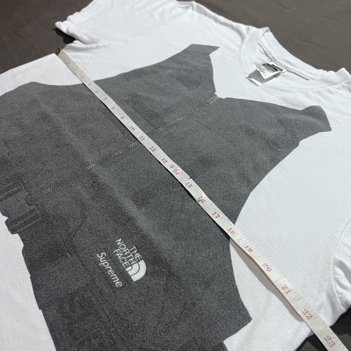 Supreme Supreme x The North Face RTG Tee L Size US L / EU 52-54 / 3 - 12 Thumbnail