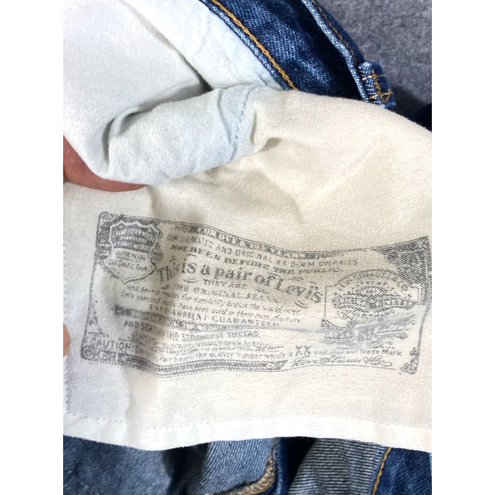 Levi's VINTAGE Levi's 501 Button Fly Jeans Mens 42X32 Blue Denim Straight Leg Waistband 5-Pocket Design Regular Fit Size US 42 / EU 58 - 6 Thumbnail