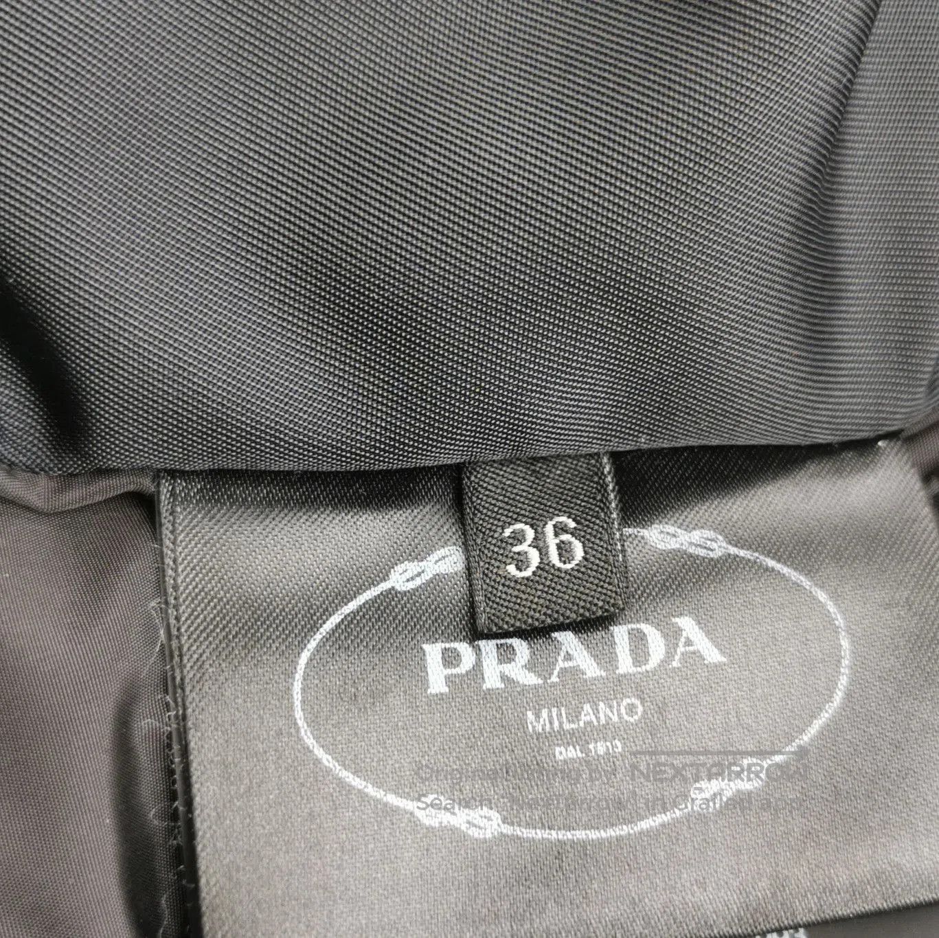 Prada Prada Logo Zip Puffer Jacket in Purple . Size US S / EU 44-46 / 1 - 3 Thumbnail