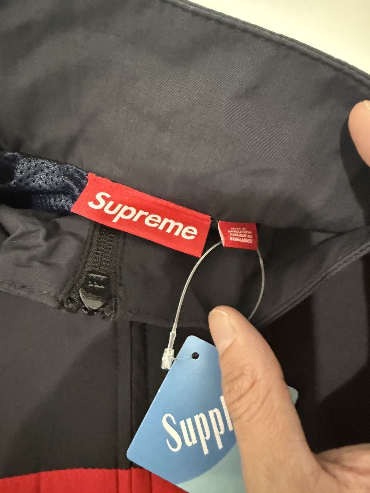Supreme SUPREME LOGO TAPING TRACK PANT (NAVY) (M) SS26 Size US M / EU 48-50 / 2 - 3 Thumbnail