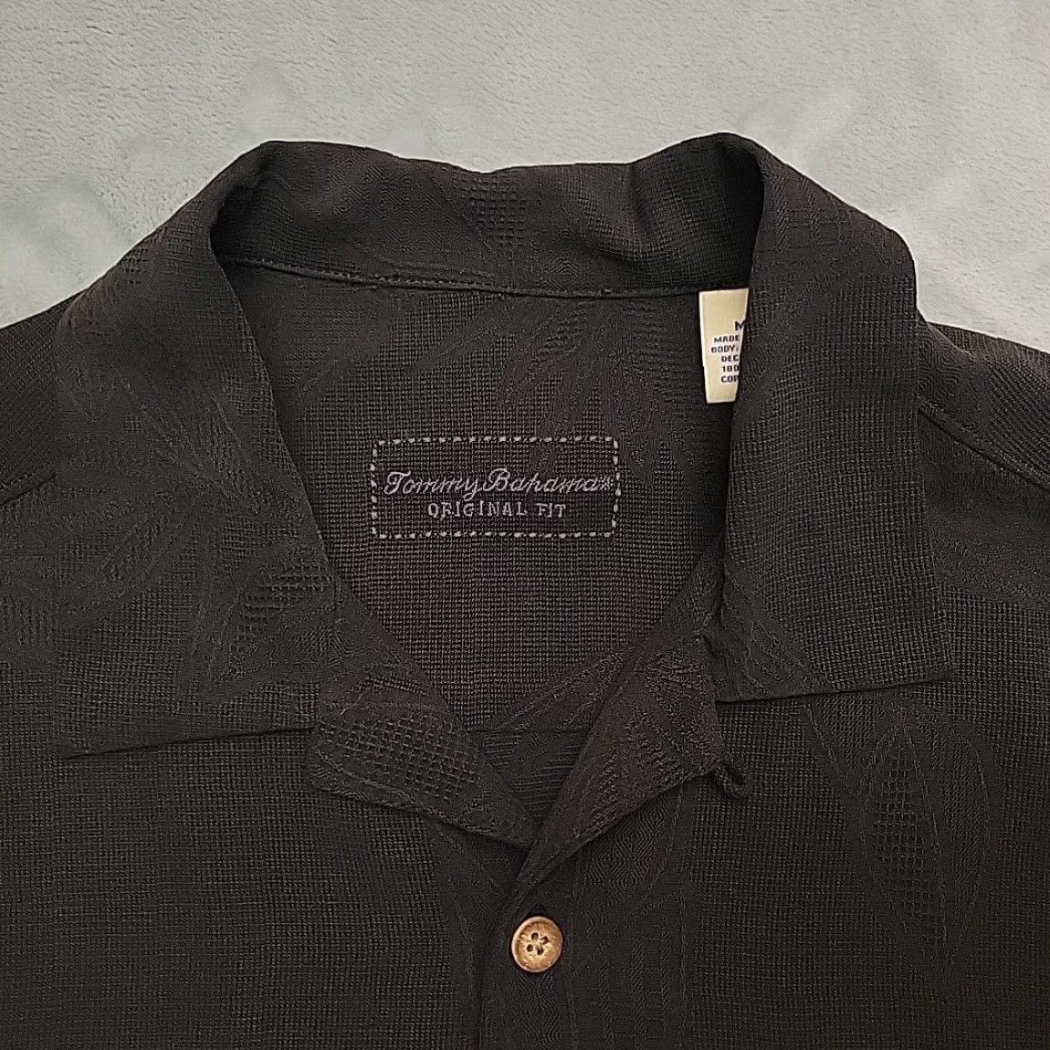 Tommy Bahama VINTAGE Tommy Bahama Shirt Mens M Black 100% Silk Embroidered Aloha Hawaii Loop Collar Size US M / EU 48-50 / 2 - 7 Thumbnail