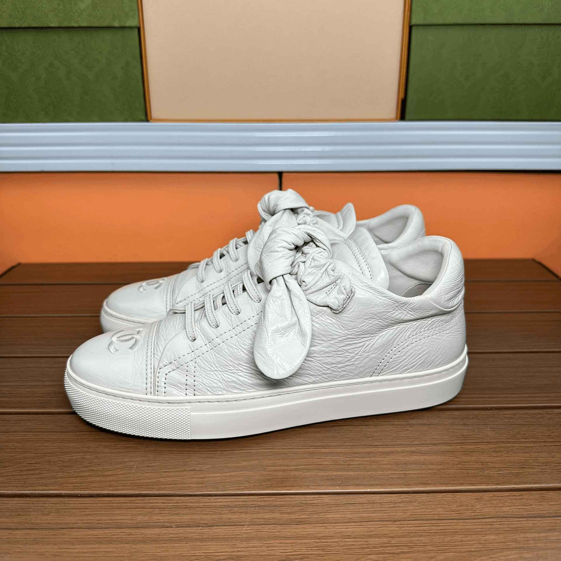 Chanel Chanel Casual White Lowtop Sneakers it_39 Women Size US 9 / IT 39 - 1 Thumbnail