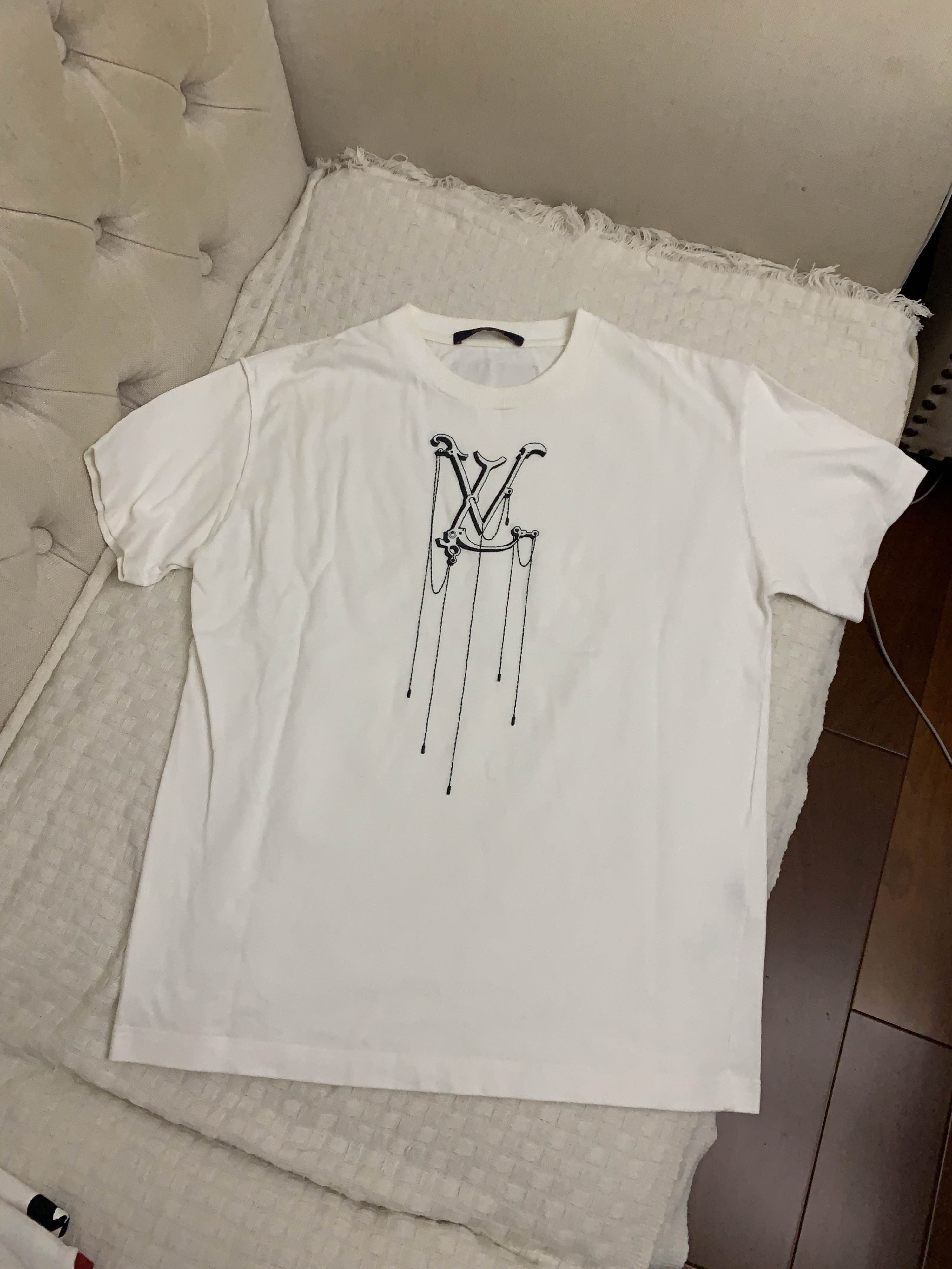 Louis Vuitton Louis Vuitton Pendant Embroidery T-Shirt Size XS Size US XS / EU 42 / 0 - 1 Thumbnail