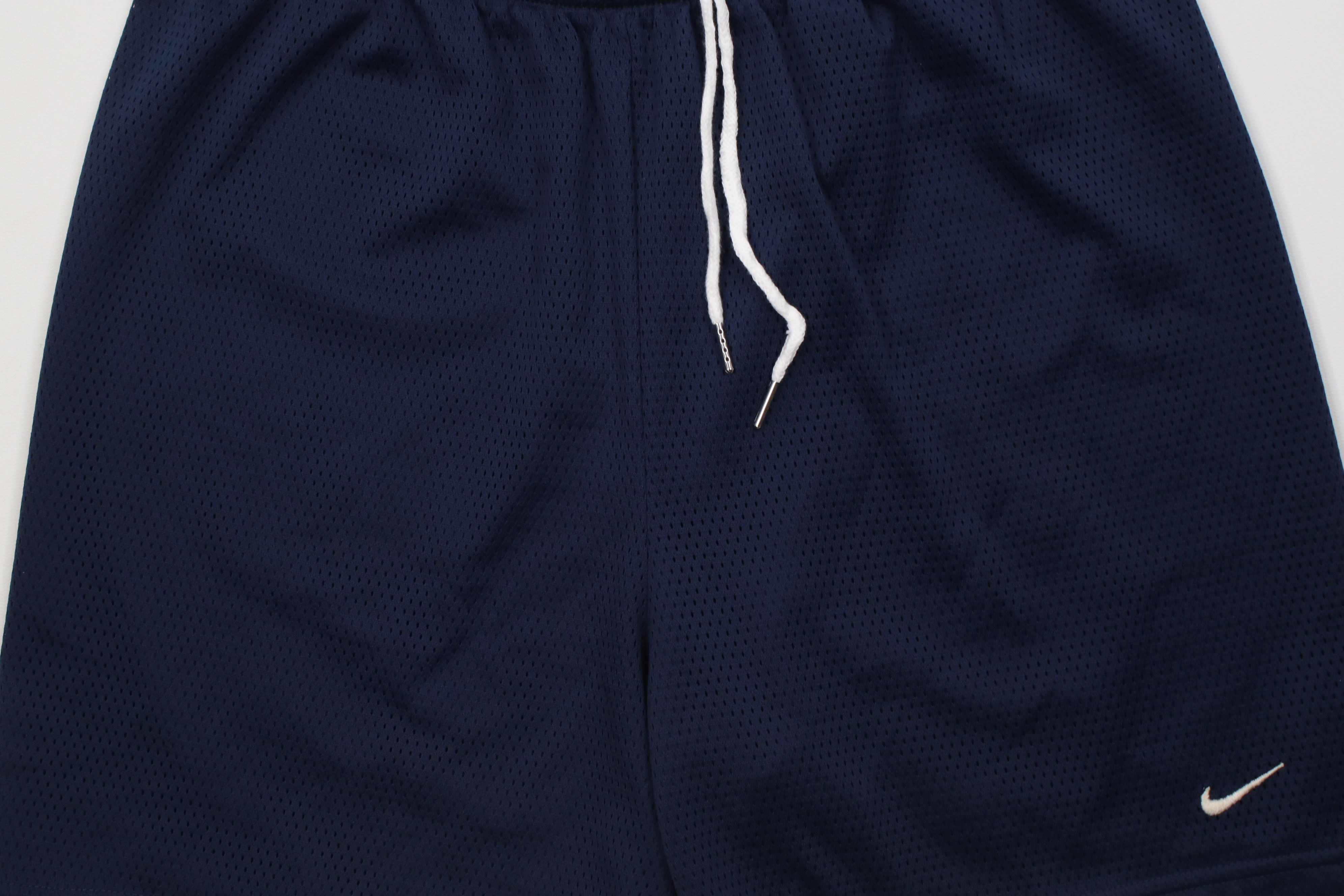 Nike Vintage 90s Nike Mini Swoosh Above Knee Shorts Mesh USA Size US 32 / EU 48 - 3 Thumbnail
