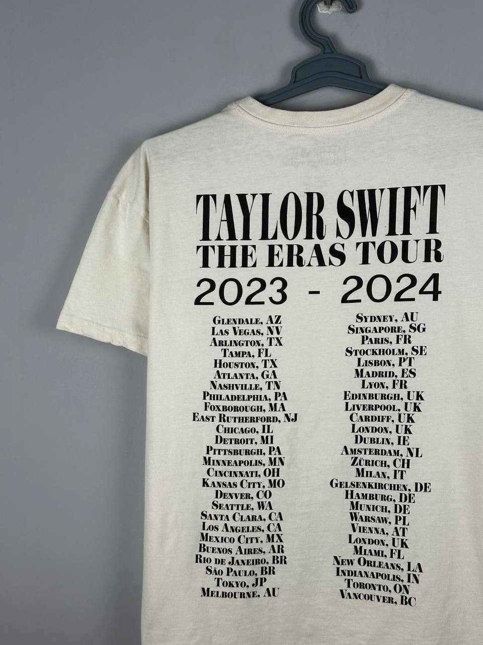 Band Tees Taylor Swift The Eras Tour Rare Printed T Shirt Size XS / US 0-2 / IT 36-38 - 11 Thumbnail