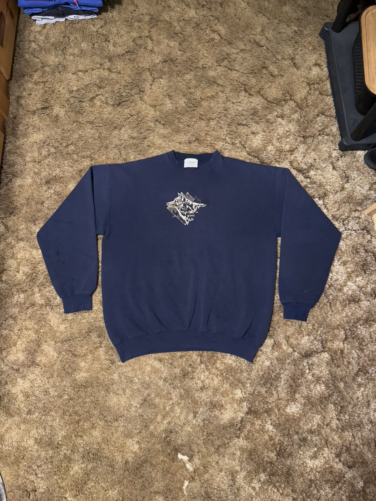 Vintage Vintage Wolf Mountain Art Crewneck Navy Blue XLarge Size US XL / EU 56 / 4 - 1 Thumbnail