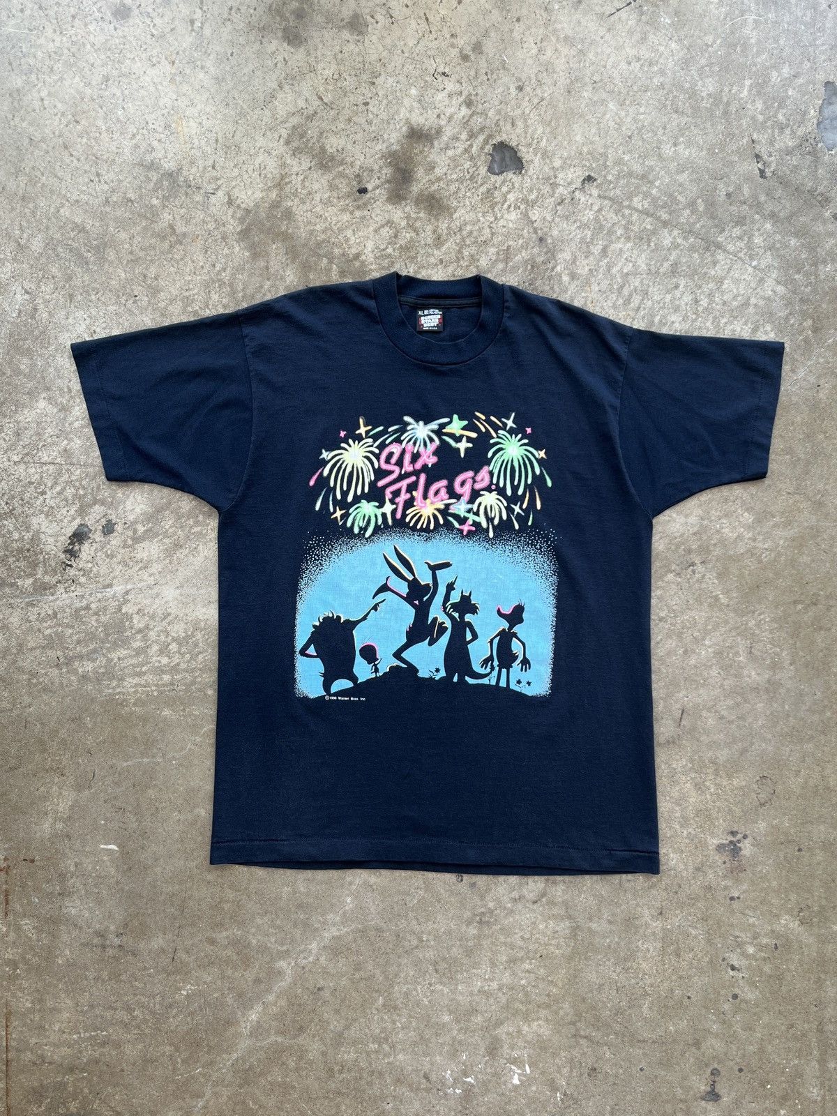 Warner Bros Vintage 1990 Looney Tunes Six Flags Fireworks Tee XL Size US XL / EU 56 / 4 - 2 Thumbnail